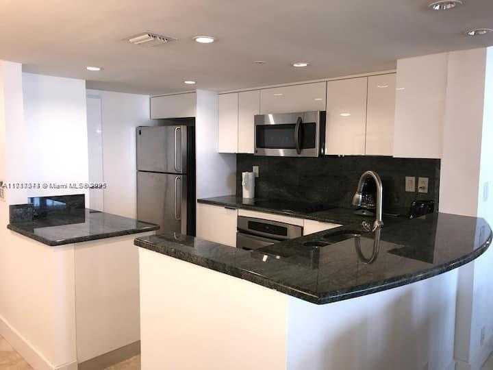 Small Image of 1717 NORTH BAYSHORE DR #A-2548, Miami Number 12