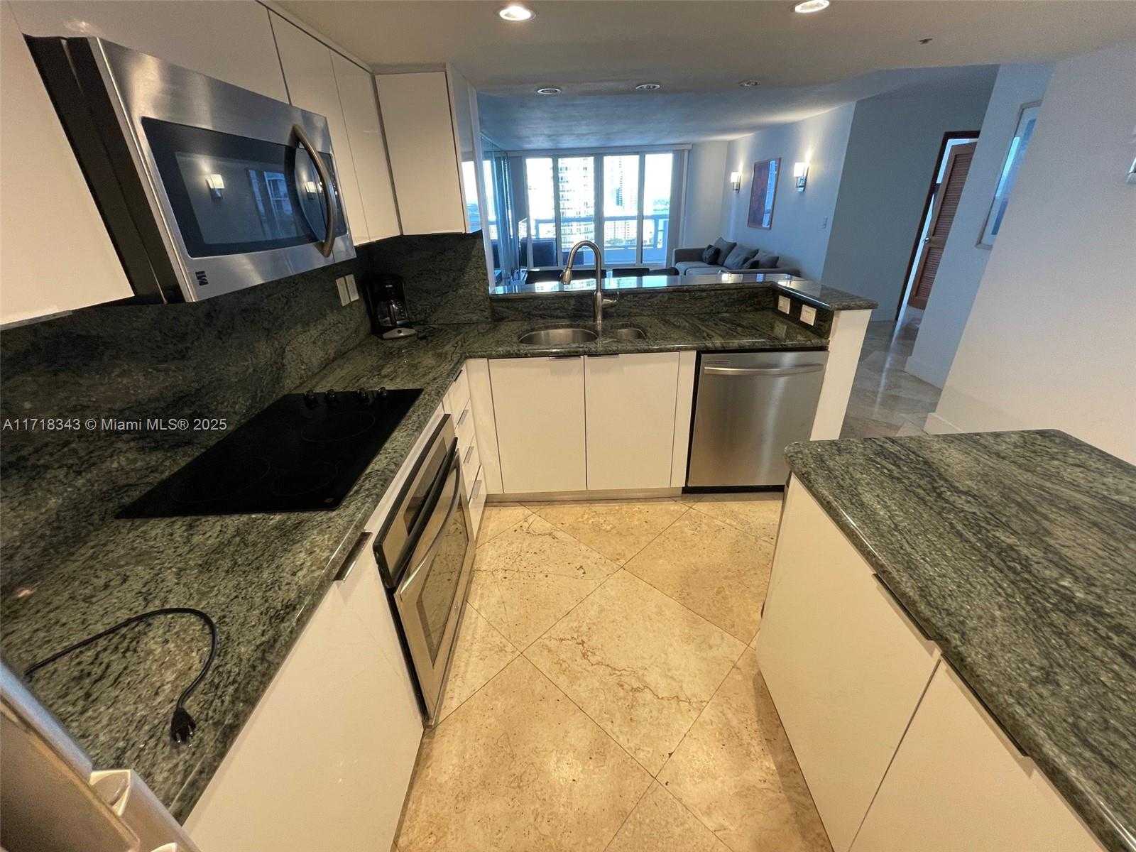 Small Image of 1717 NORTH BAYSHORE DR #A-2548, Miami Number 14