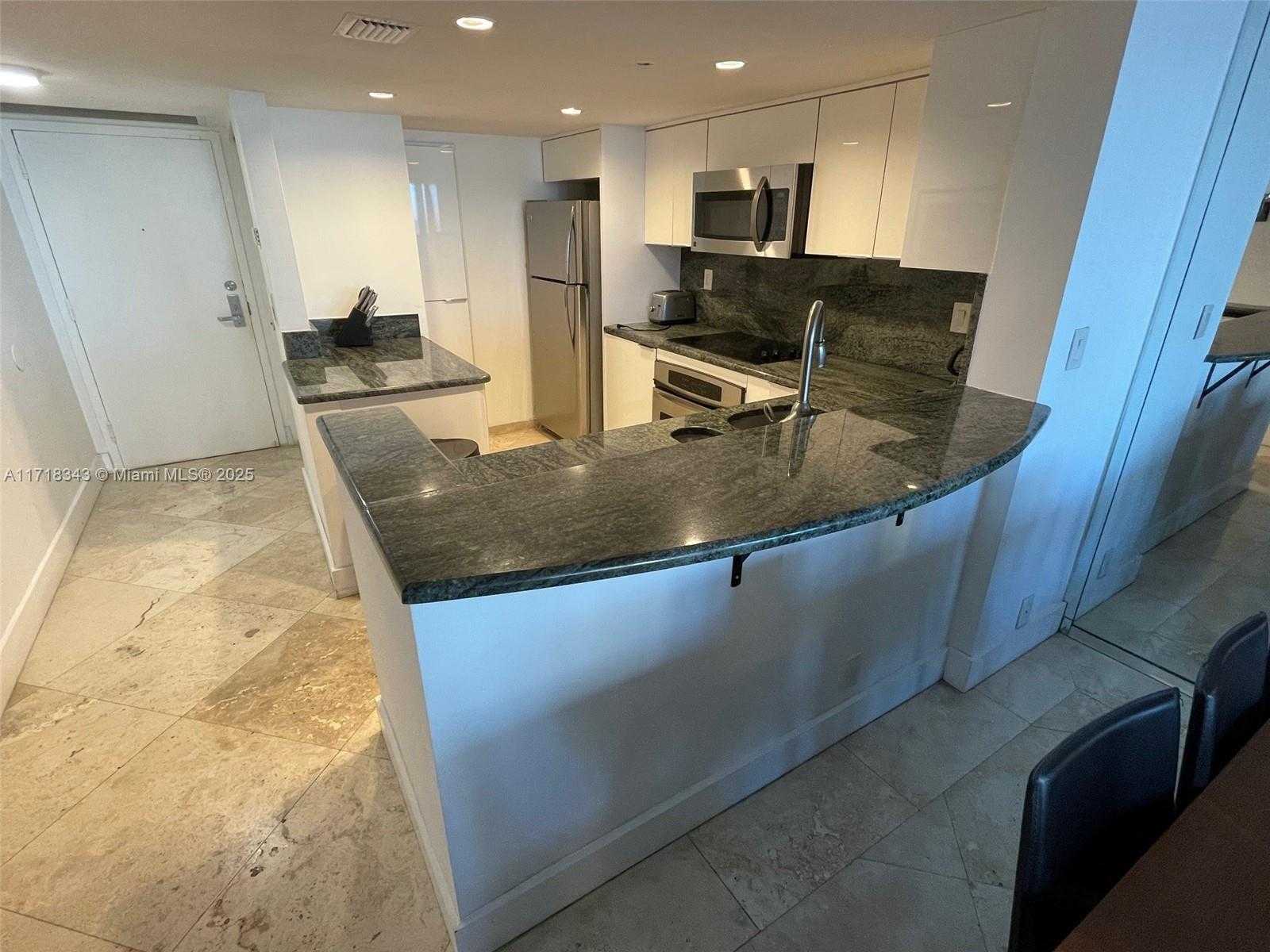 Small Image of 1717 NORTH BAYSHORE DR #A-2548, Miami Number 15