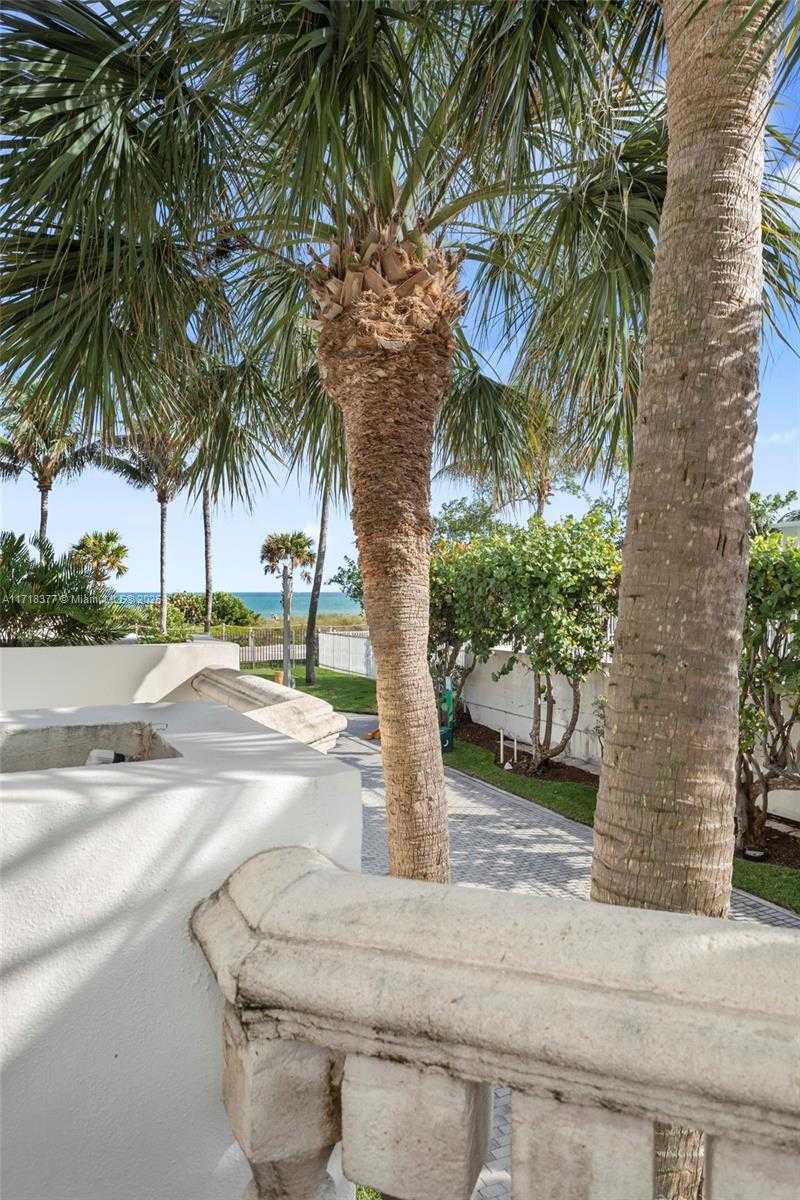 Small Image of 4775 Collins Ave, Miami Beach, FL 33140, USA Number 14