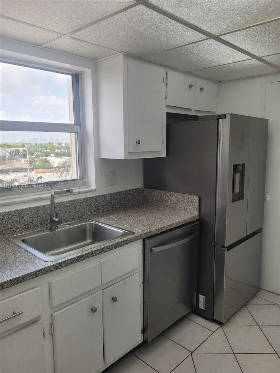 Small Image of 1865 79TH ST CSWY #5O, North Bay Village Number 23