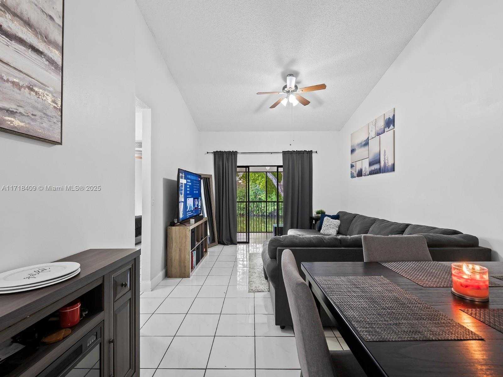 Small Image of 3868 NORTH CARAMBOLA CIR N #2961, Coconut Creek Number 12