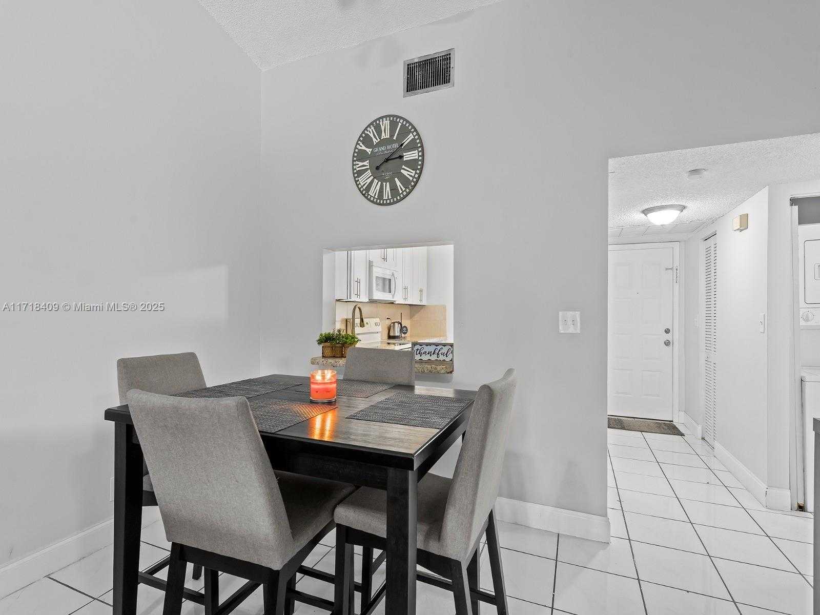 Small Image of 3868 NORTH CARAMBOLA CIR N #2961, Coconut Creek Number 13