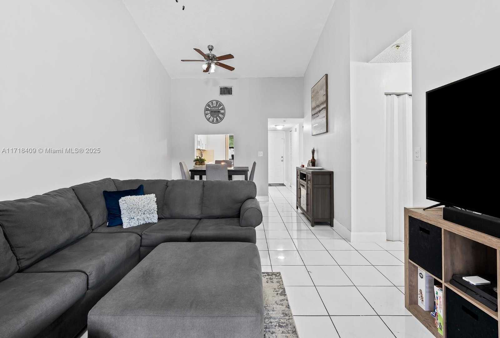 Small Image of 3868 NORTH CARAMBOLA CIR N #2961, Coconut Creek Number 16