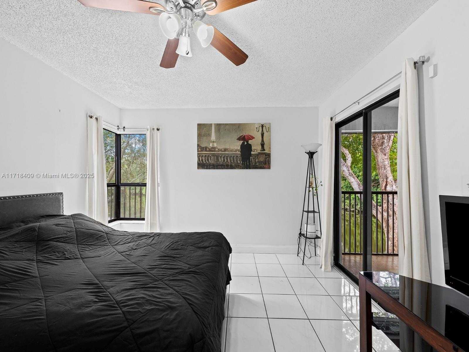 Small Image of 3868 NORTH CARAMBOLA CIR N #2961, Coconut Creek Number 18