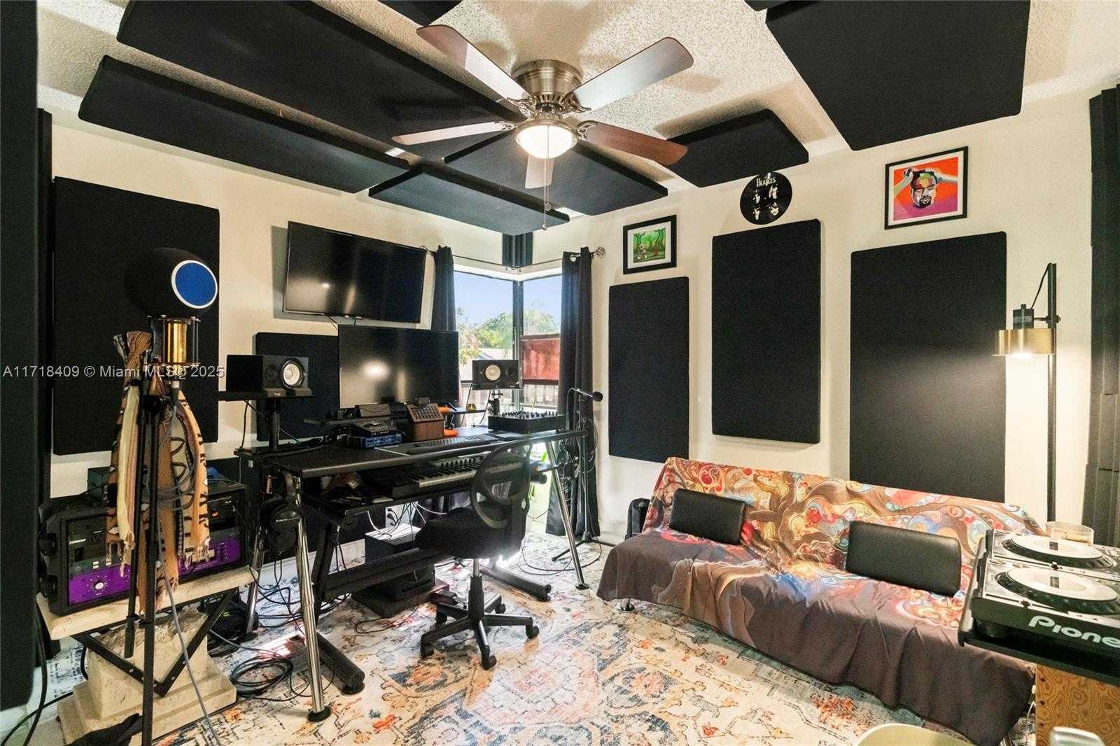 Small Image of 3868 NORTH CARAMBOLA CIR N #2961, Coconut Creek Number 22