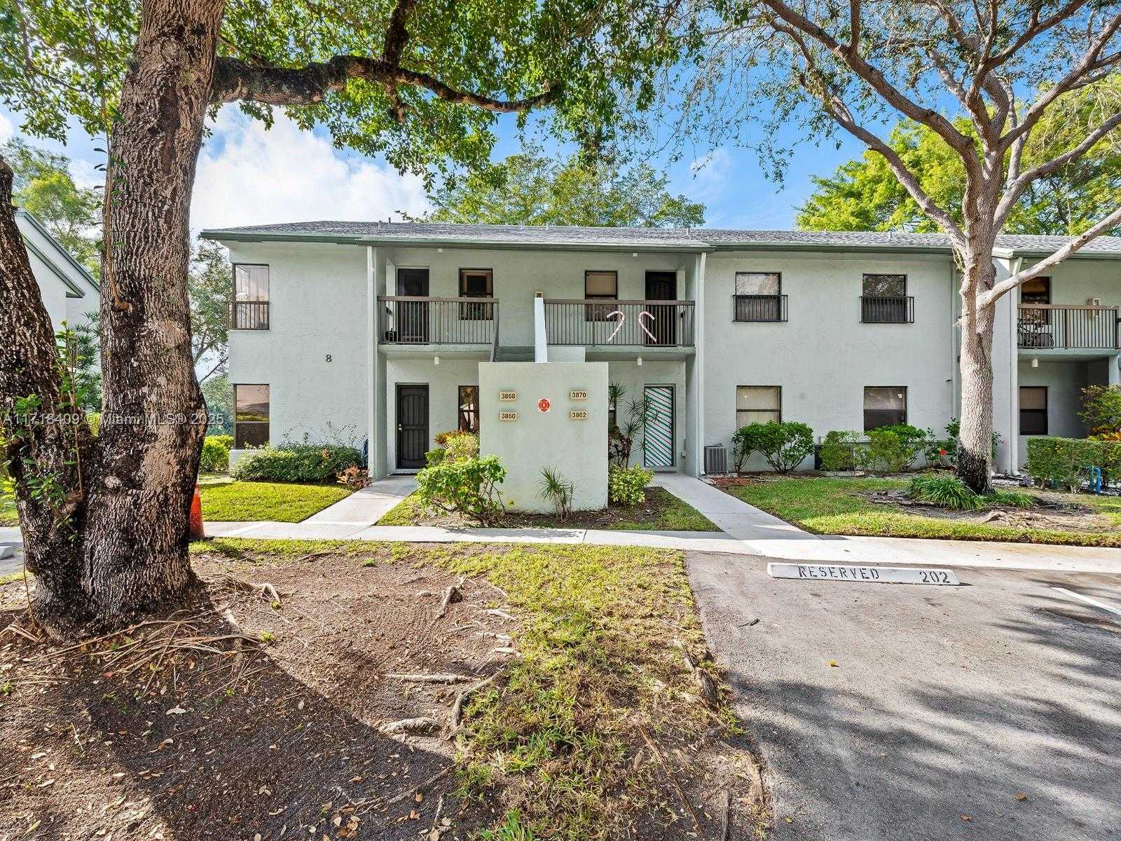 Small Image of 3868 NORTH CARAMBOLA CIR N #2961, Coconut Creek Number 35