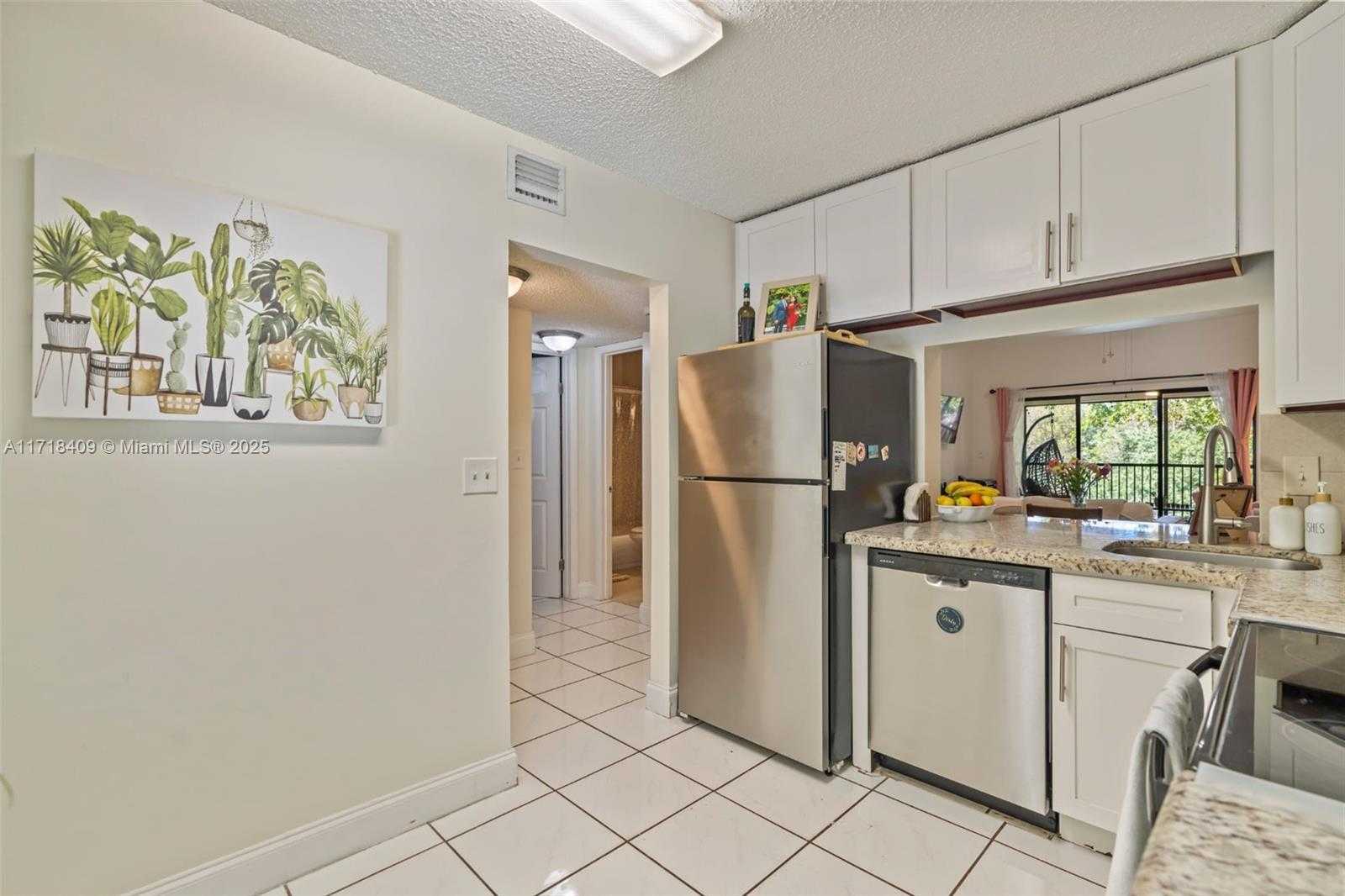 Small Image of 3868 NORTH CARAMBOLA CIR N #2961, Coconut Creek Number 9