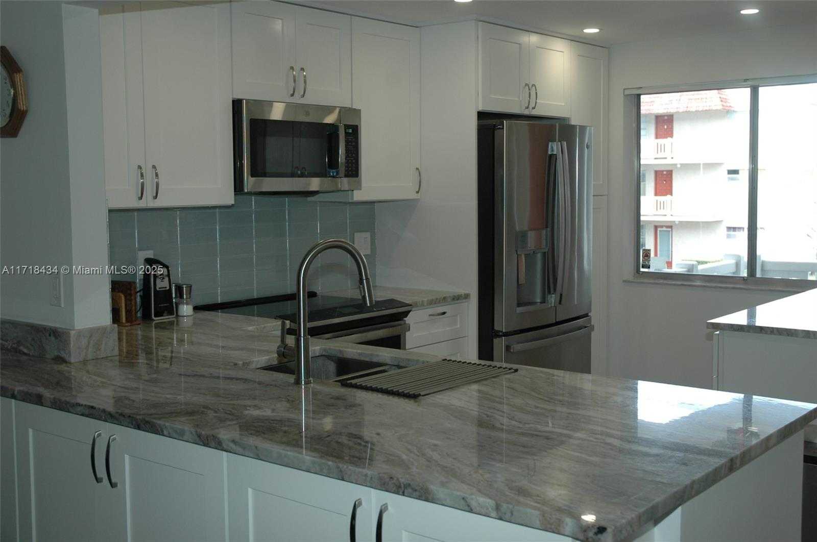 Small Image of 3571 INVERRARY DR #201, Lauderhill Number 2