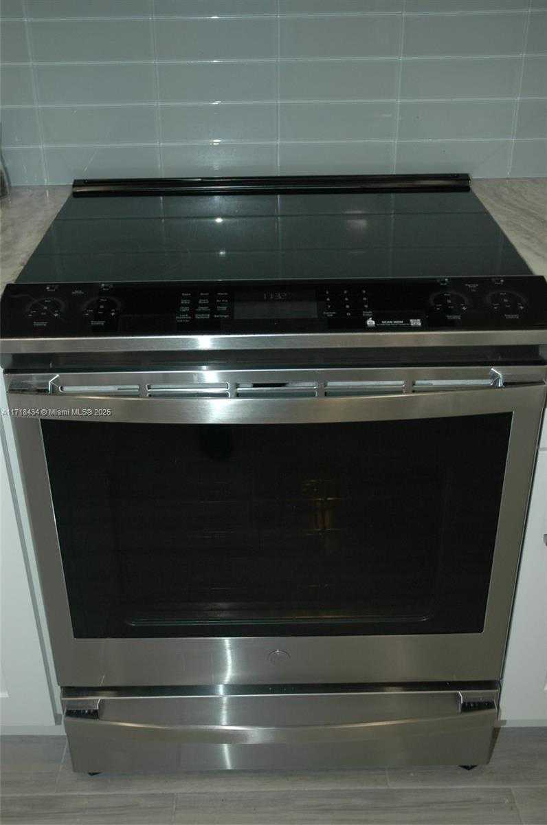 Small Image of 3571 INVERRARY DR #201, Lauderhill Number 31