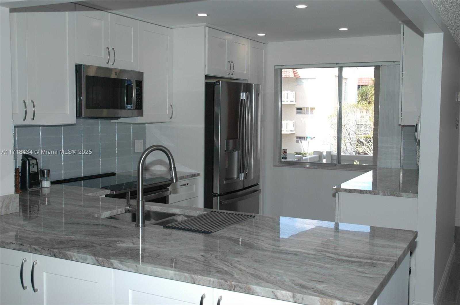 Small Image of 3571 INVERRARY DR #201, Lauderhill Number 42