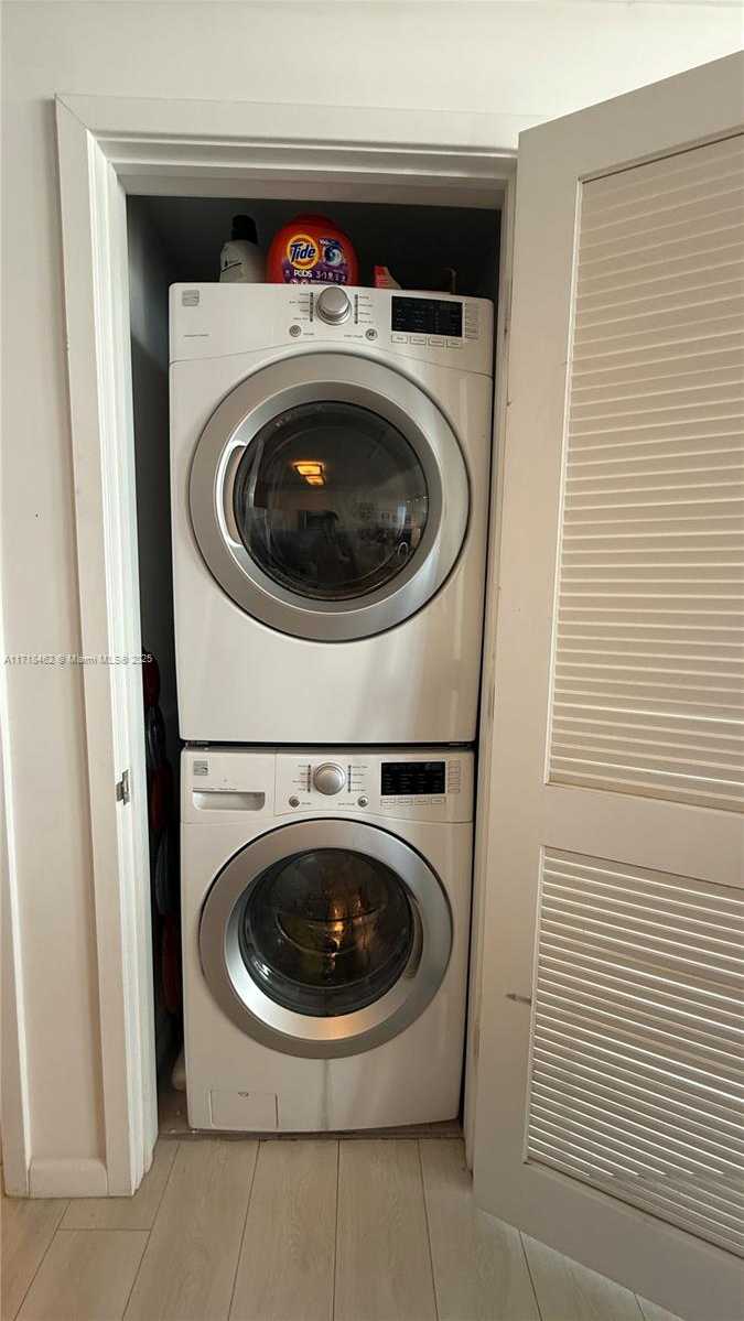 Small Image of 601 NORTH EAST 27TH #1003, Miami Number 17
