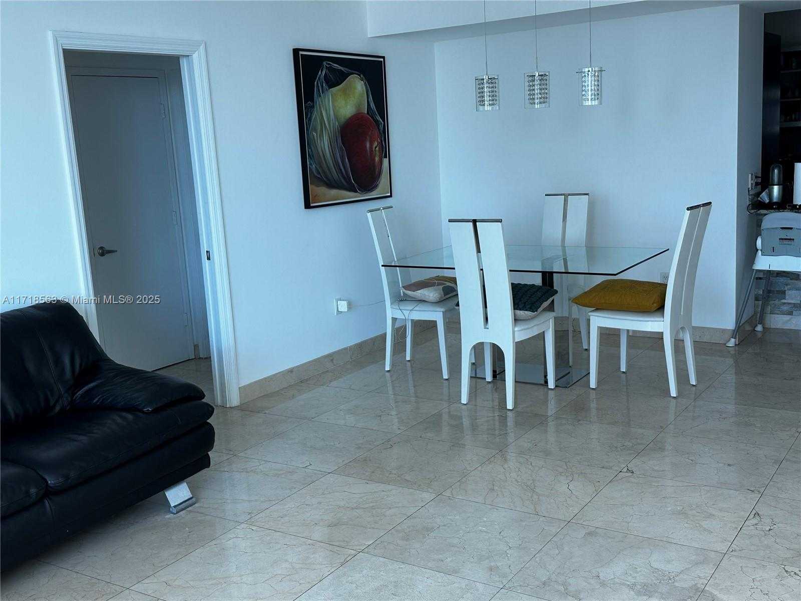 Small Image of 950 BRICKELL BAY DR #3505, Miami Number 22