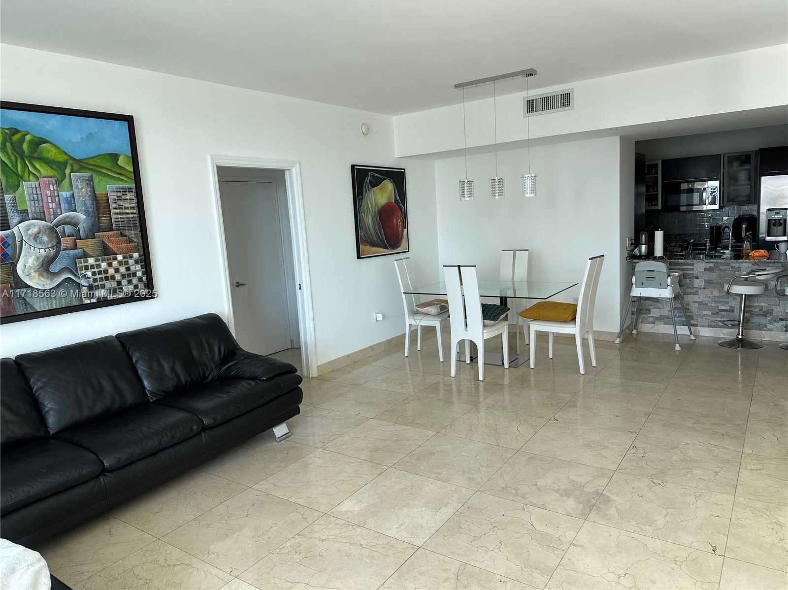 Small Image of 950 BRICKELL BAY DR #3505, Miami Number 23