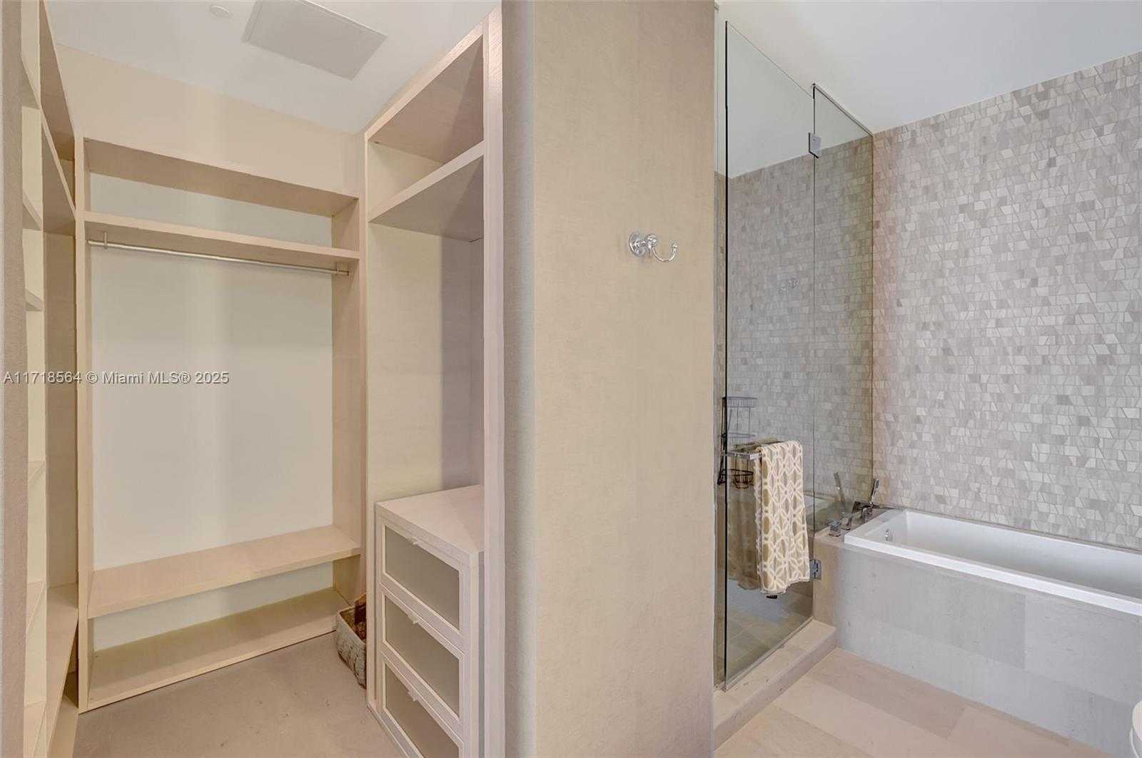 Small Image of 88 SOUTH WEST 7TH ST #4006, Miami Number 14