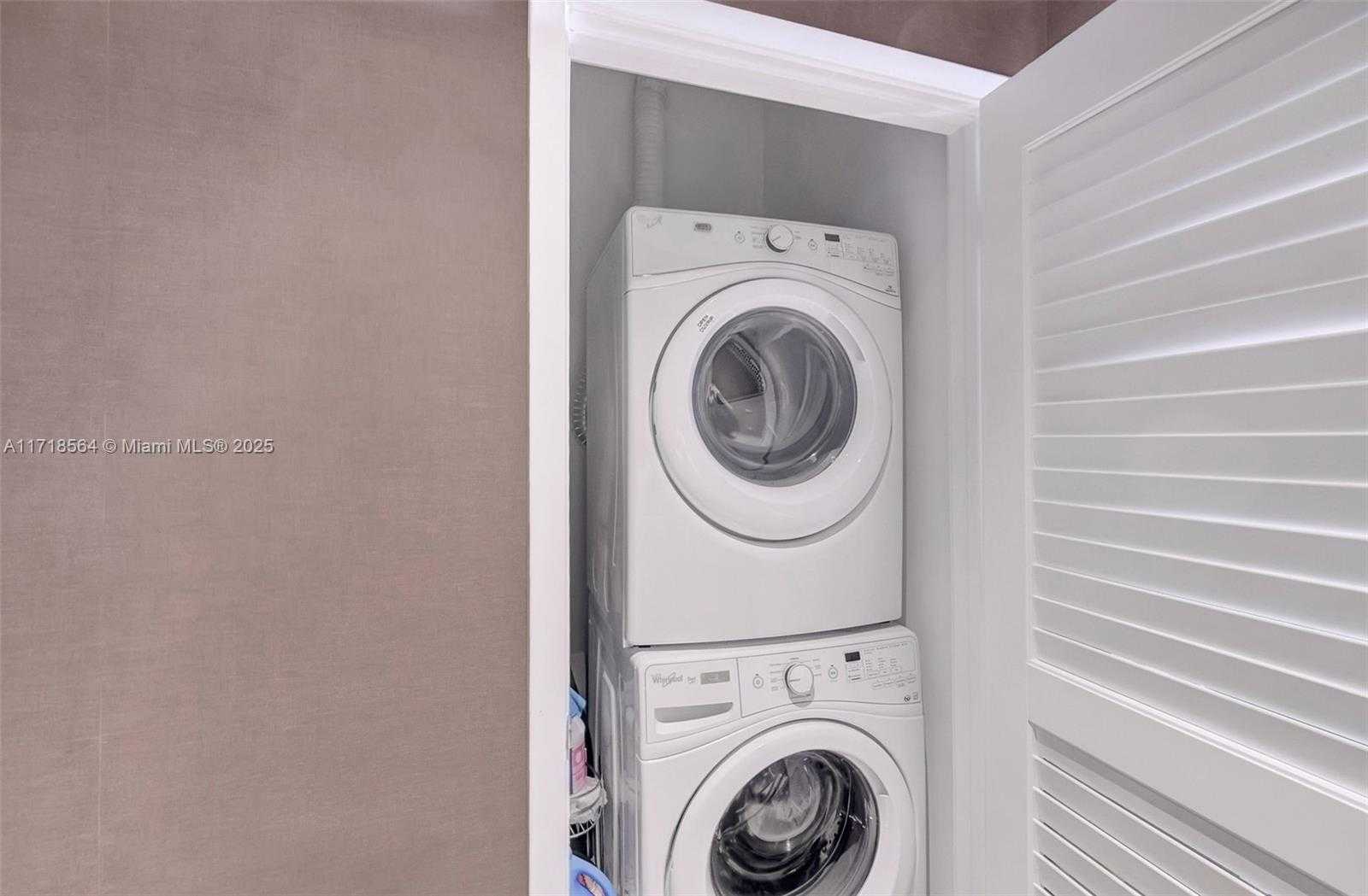 Small Image of 88 SOUTH WEST 7TH ST #4006, Miami Number 18