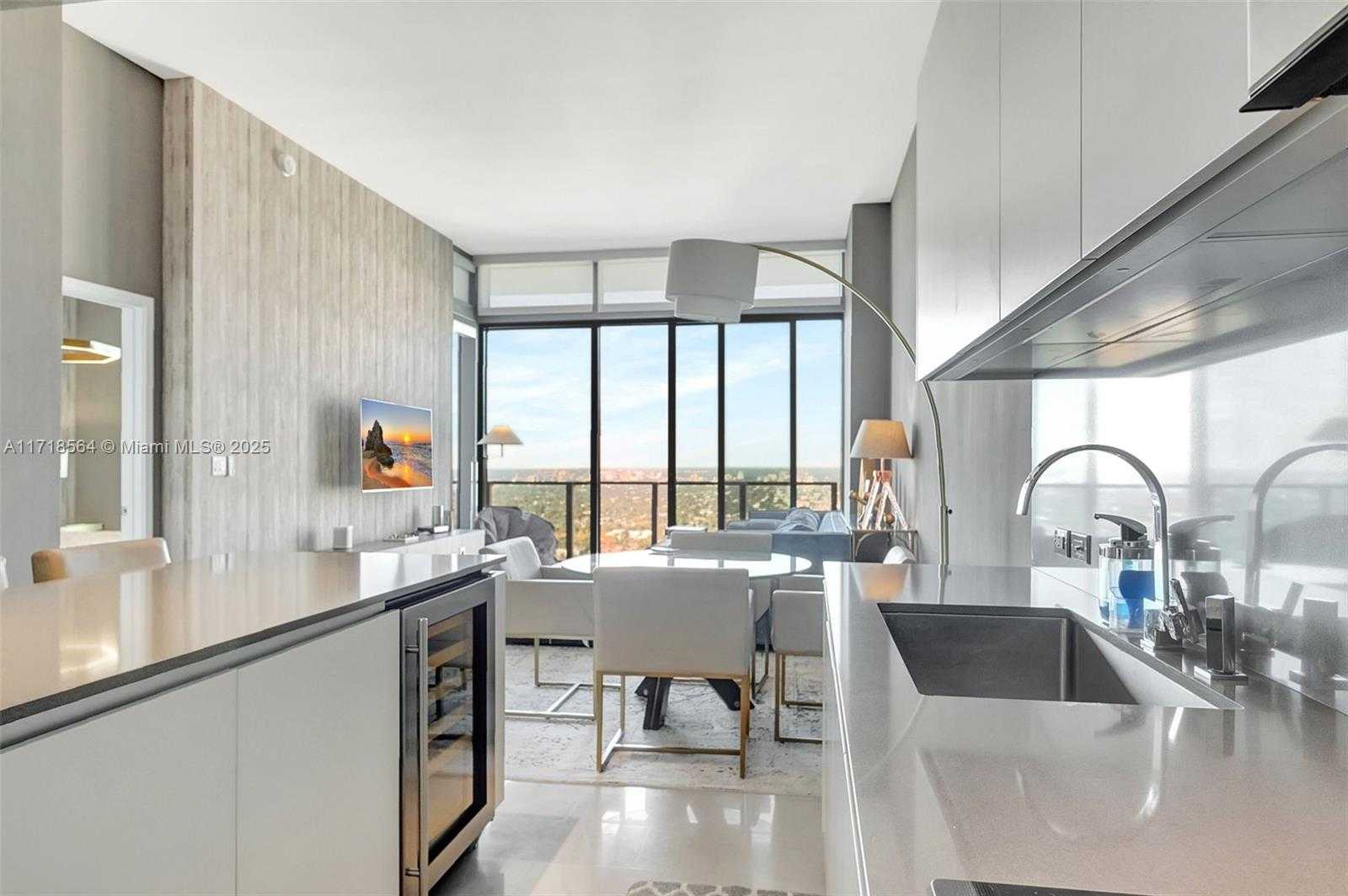 Small Image of 88 SOUTH WEST 7TH ST #4006, Miami Number 19