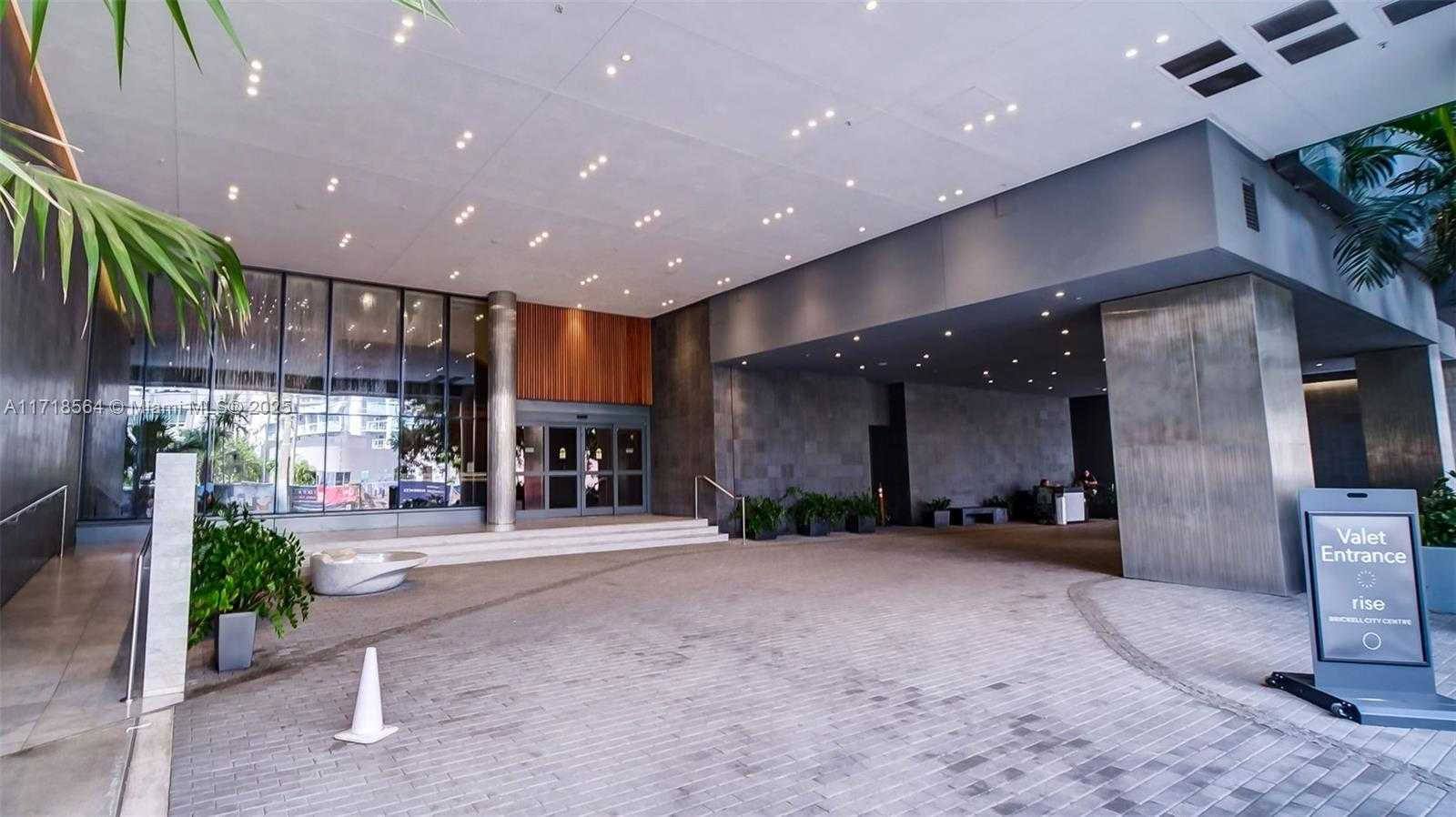 Small Image of 88 SOUTH WEST 7TH ST #4006, Miami Number 21