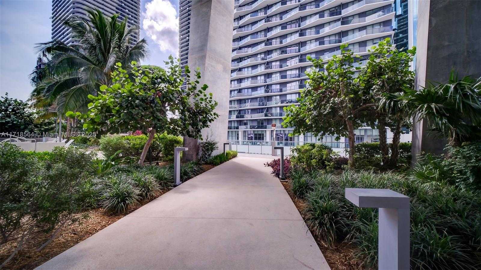 Small Image of 88 SOUTH WEST 7TH ST #4006, Miami Number 38