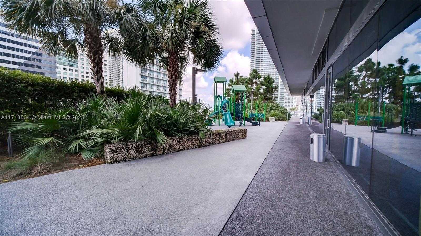 Small Image of 88 SOUTH WEST 7TH ST #4006, Miami Number 39