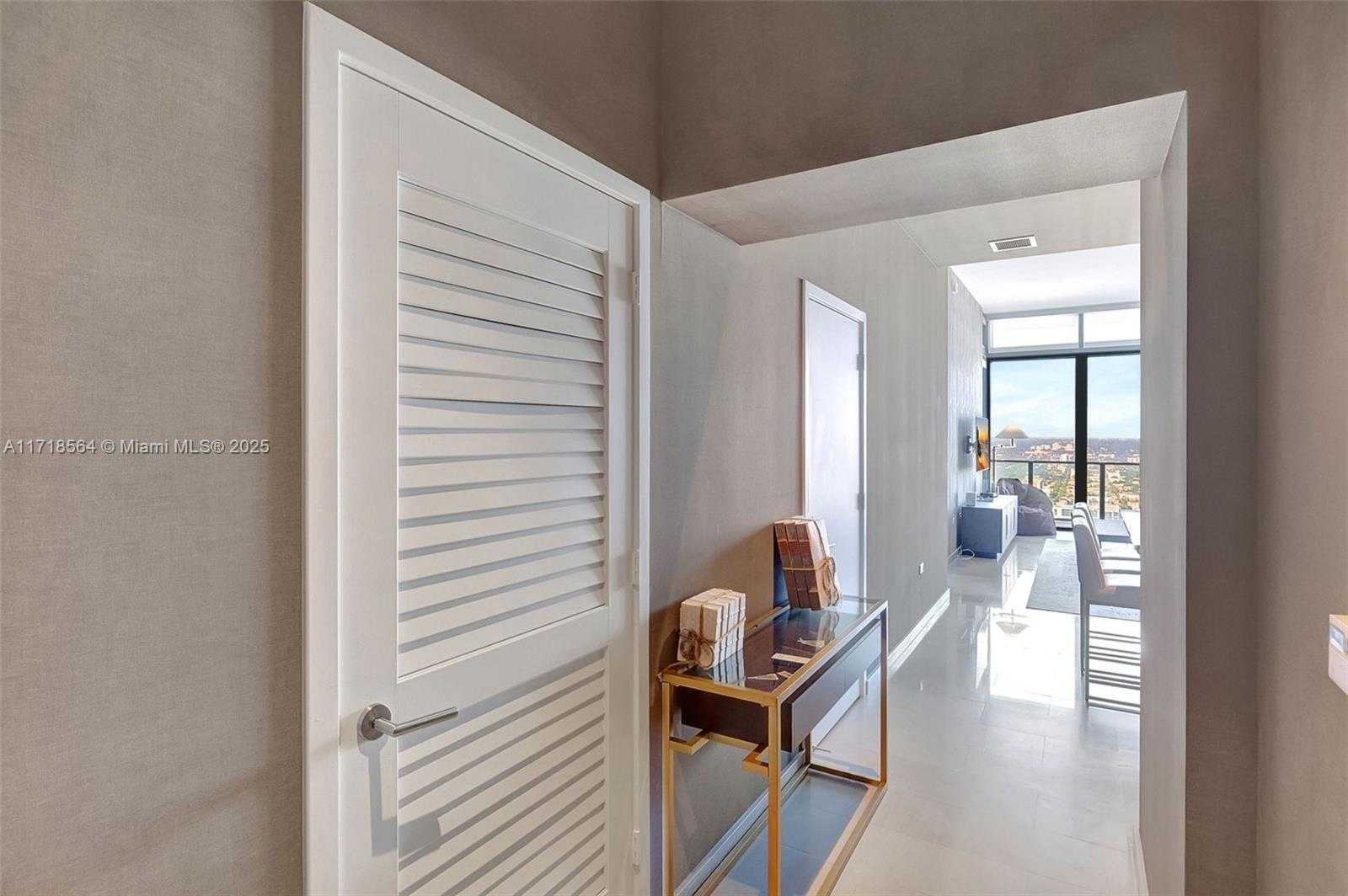 Small Image of 88 SOUTH WEST 7TH ST #4006, Miami Number 7