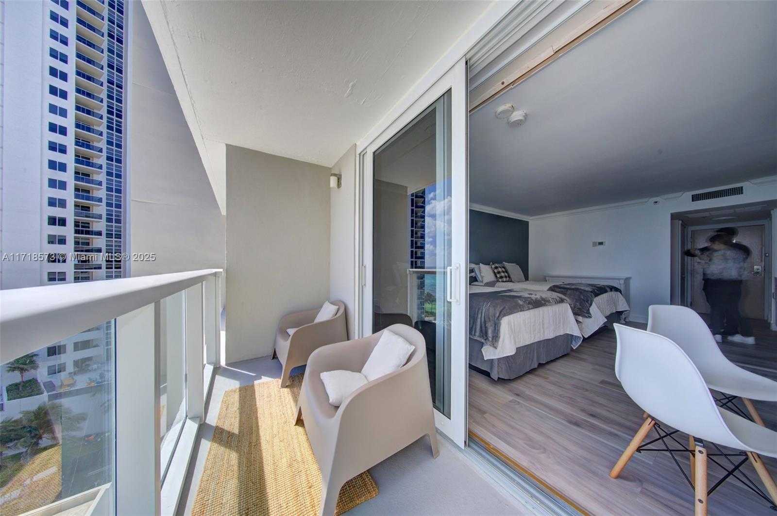 Small Image of 19201 COLLINS AVE #746, Sunny Isles Beach Number 11