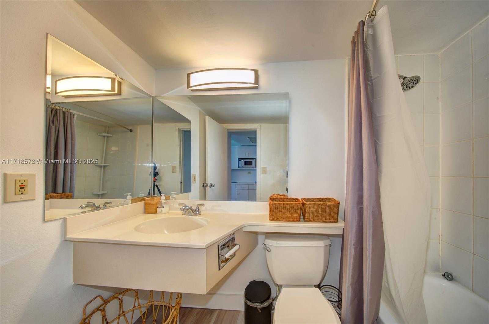 Small Image of 19201 COLLINS AVE #746, Sunny Isles Beach Number 16