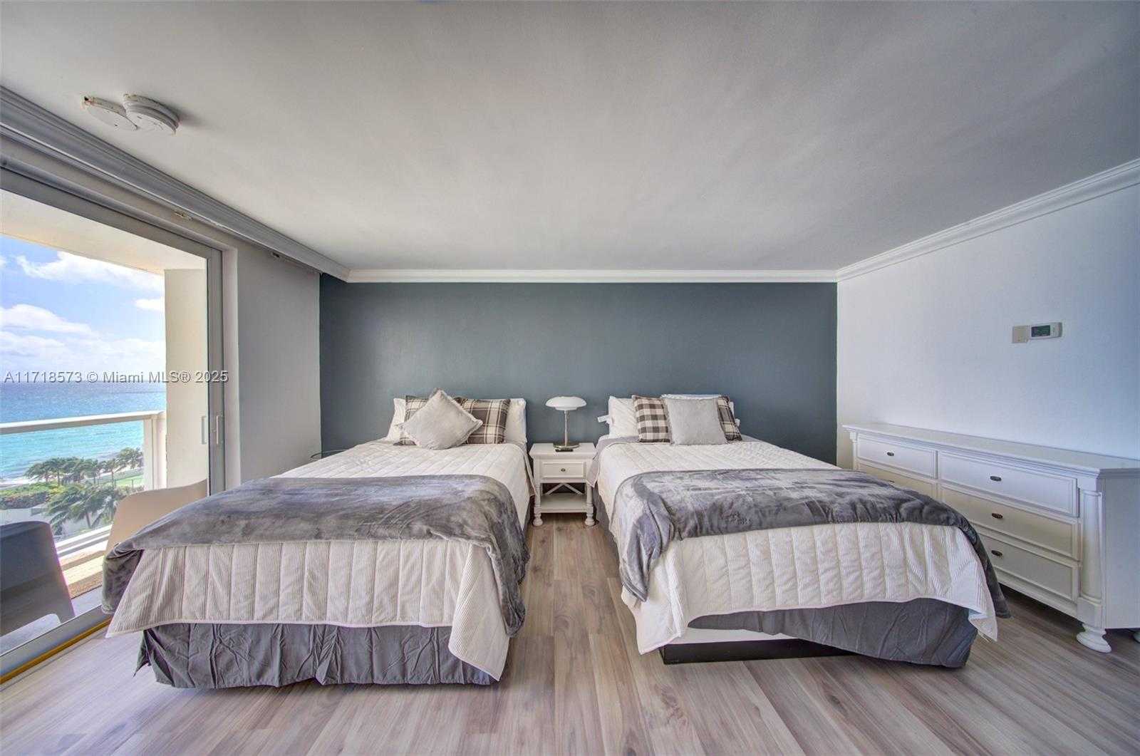 Small Image of 19201 COLLINS AVE #746, Sunny Isles Beach Number 6