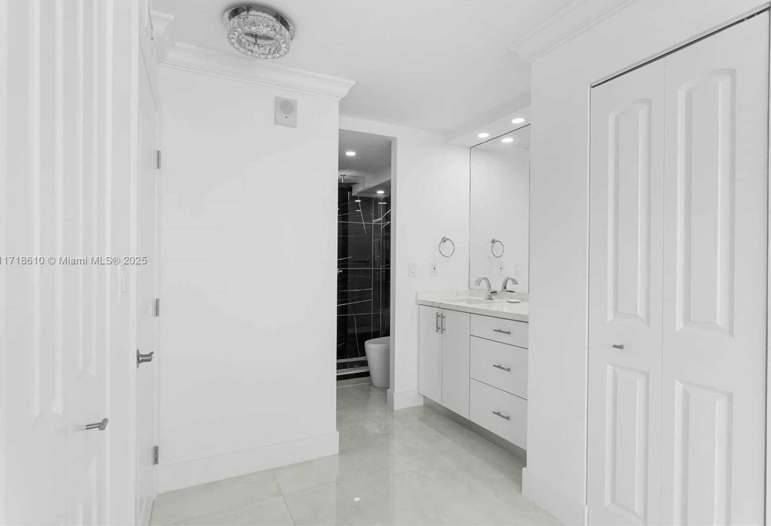 Small Image of 7135 COLLINS AVE #624, Miami Beach Number 16