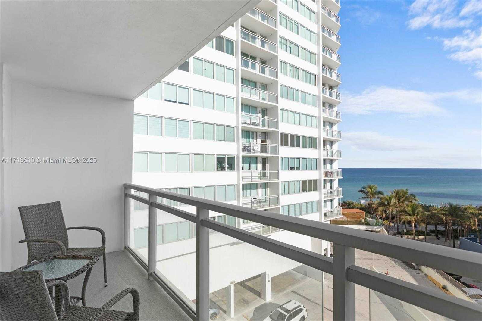 Small Image of 7135 COLLINS AVE #624, Miami Beach Number 20