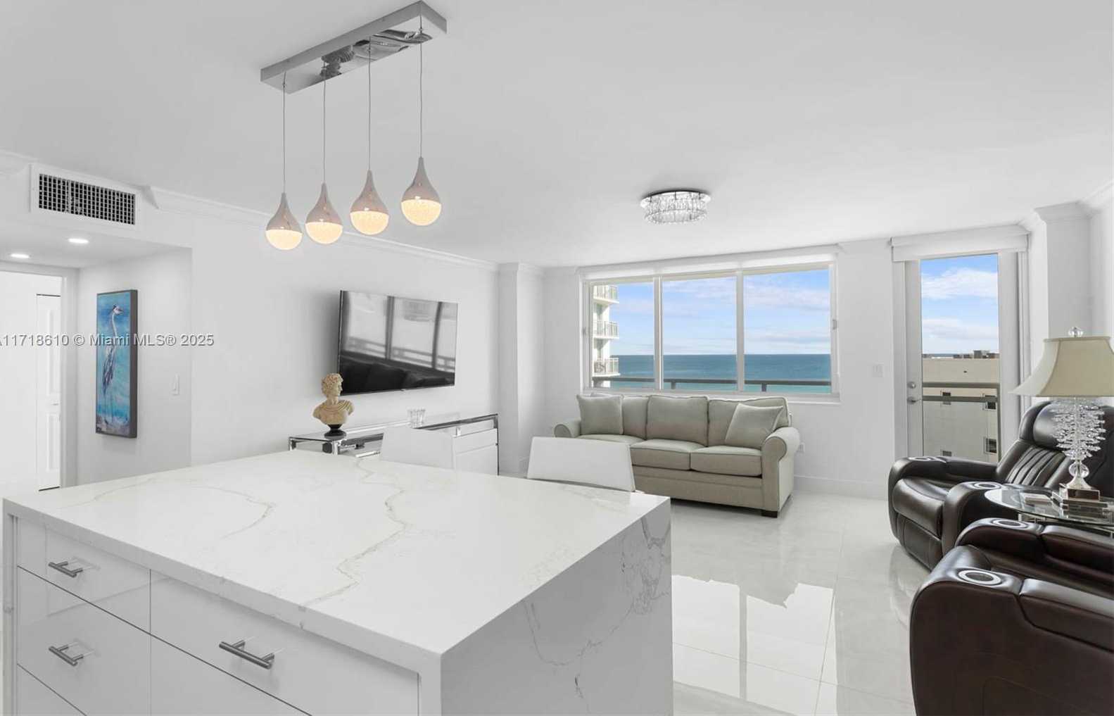 Small Image of 7135 COLLINS AVE #624, Miami Beach Number 6