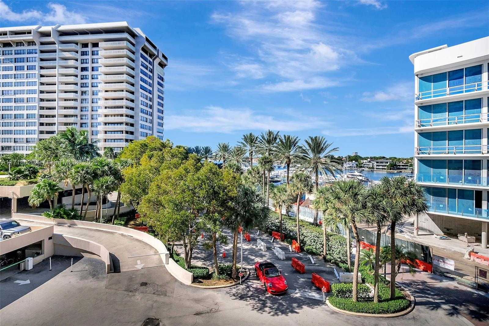 Small Image of 3 GROVE ISLE DR #C308, Miami Number 14