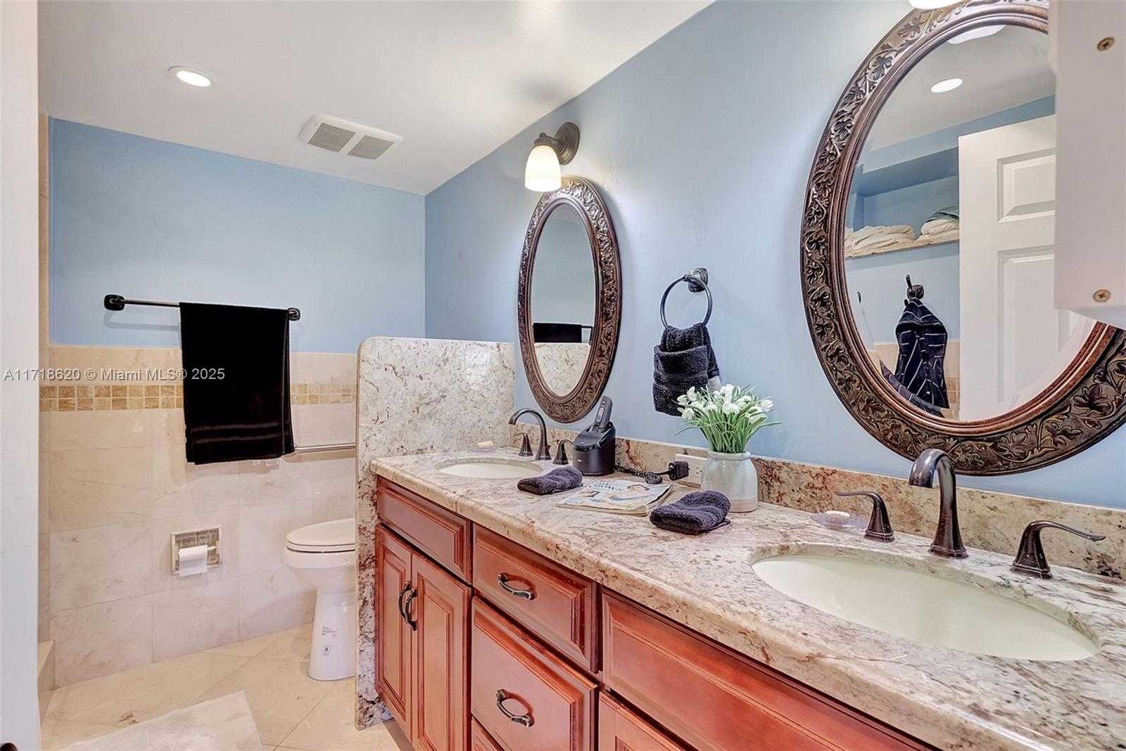 Small Image of 3 GROVE ISLE DR #C308, Miami Number 6