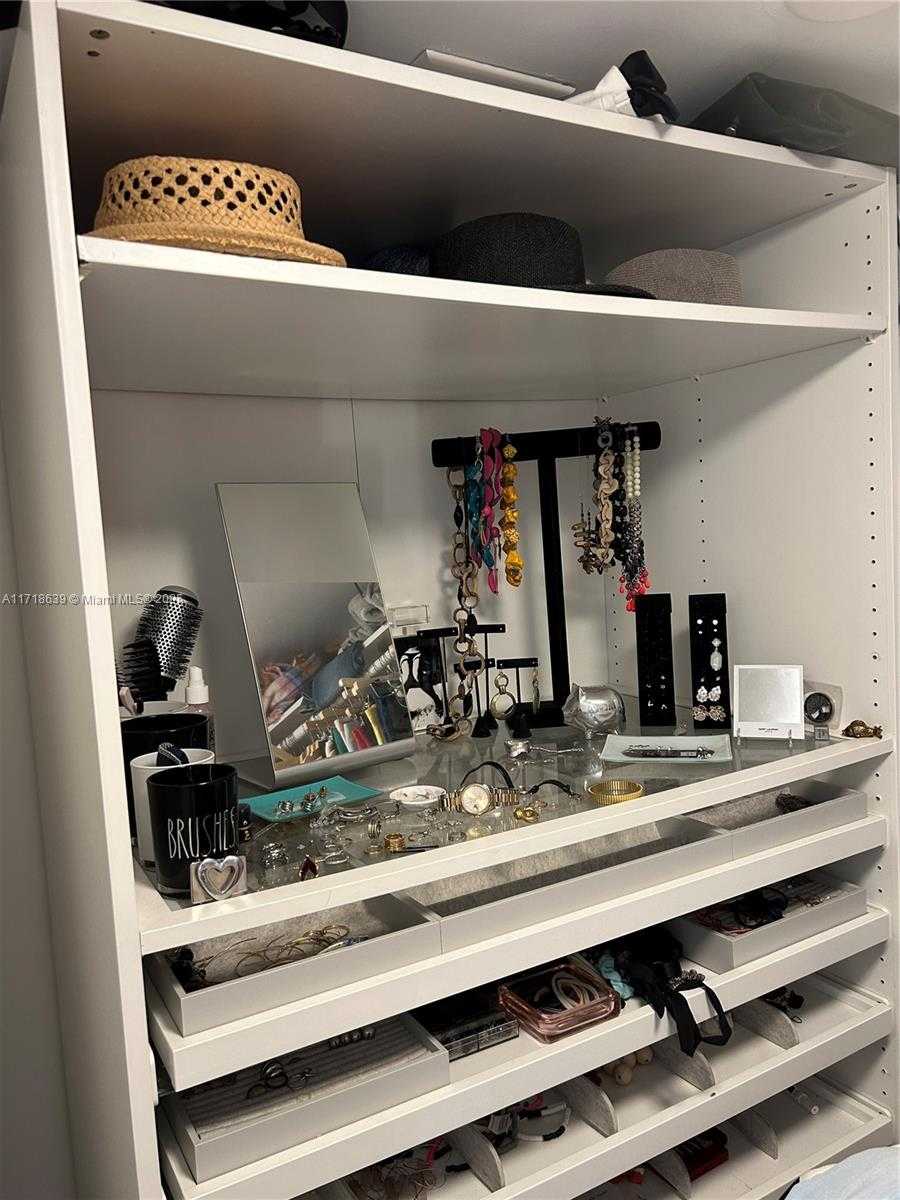 Small Image of 90 ALTON RD #303, Miami Beach Number 11