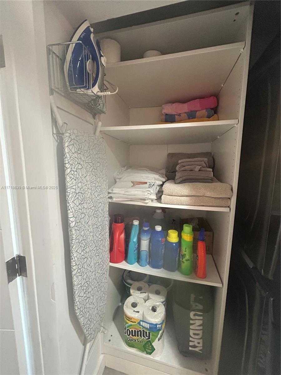 Small Image of 90 ALTON RD #303, Miami Beach Number 13