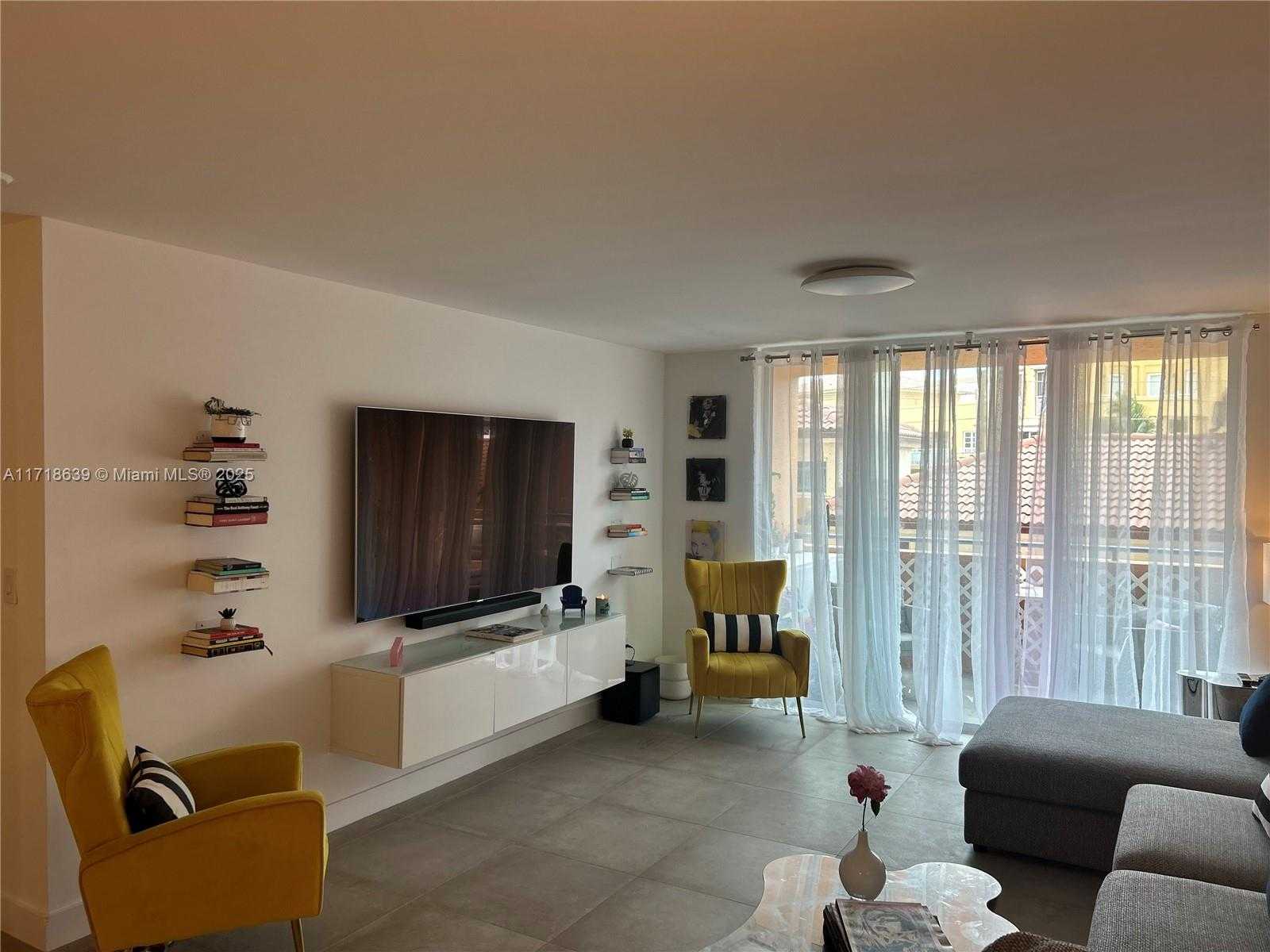 Small Image of 90 ALTON RD #303, Miami Beach Number 17