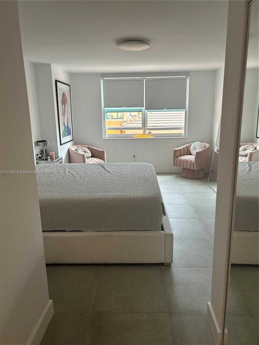 Small Image of 90 ALTON RD #303, Miami Beach Number 18