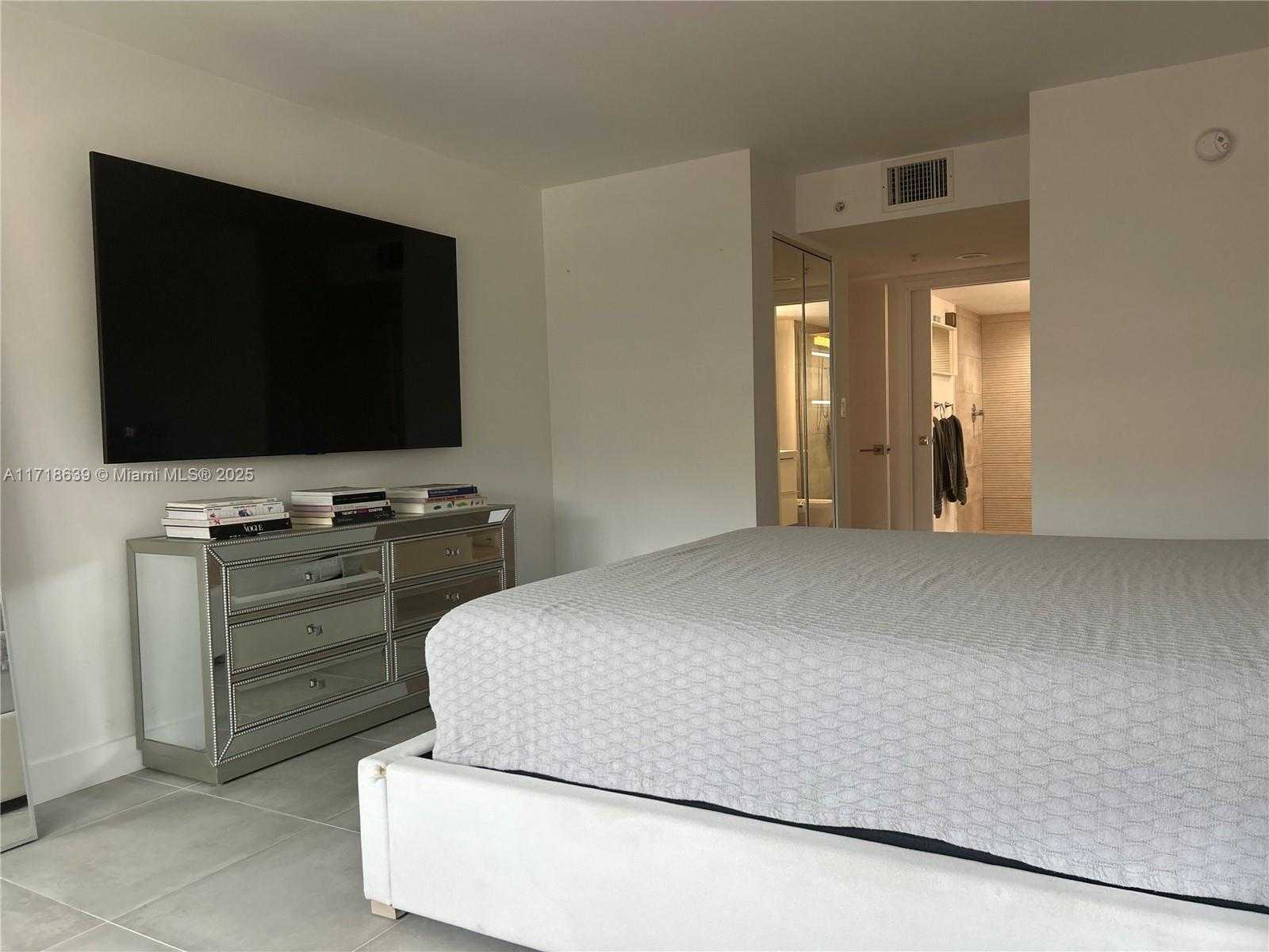 Small Image of 90 ALTON RD #303, Miami Beach Number 22