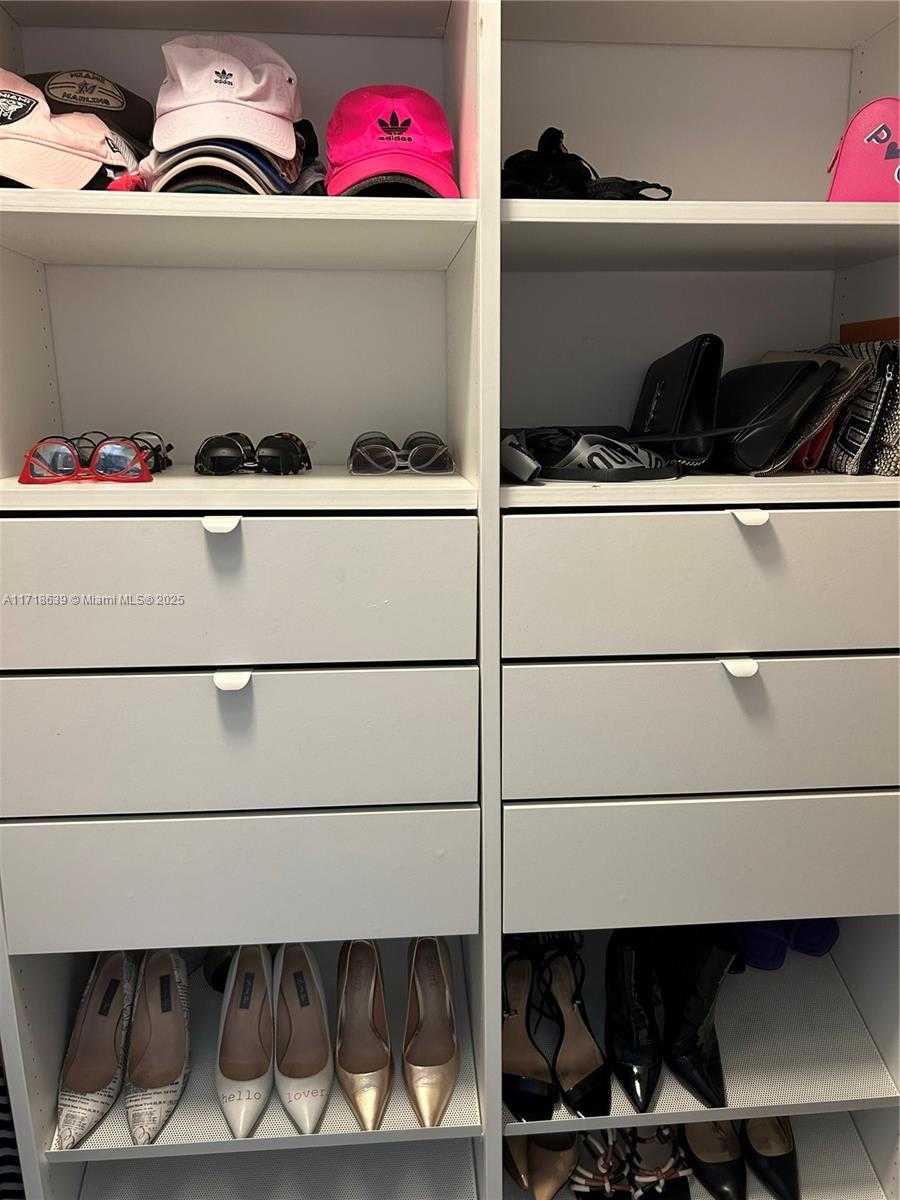 Small Image of 90 ALTON RD #303, Miami Beach Number 7