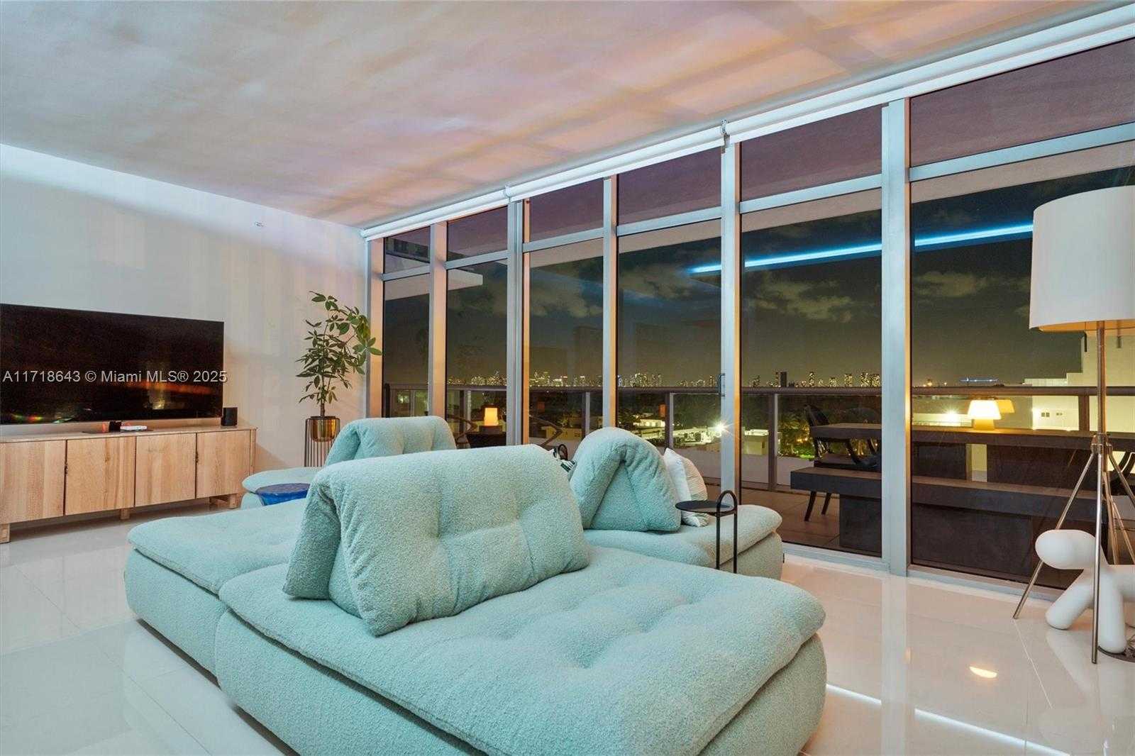 Small Image of 3737 COLLINS AVE #S-804, Miami Beach Number 15