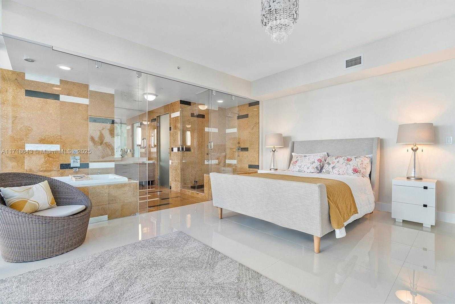 Small Image of 3737 COLLINS AVE #S-804, Miami Beach Number 17