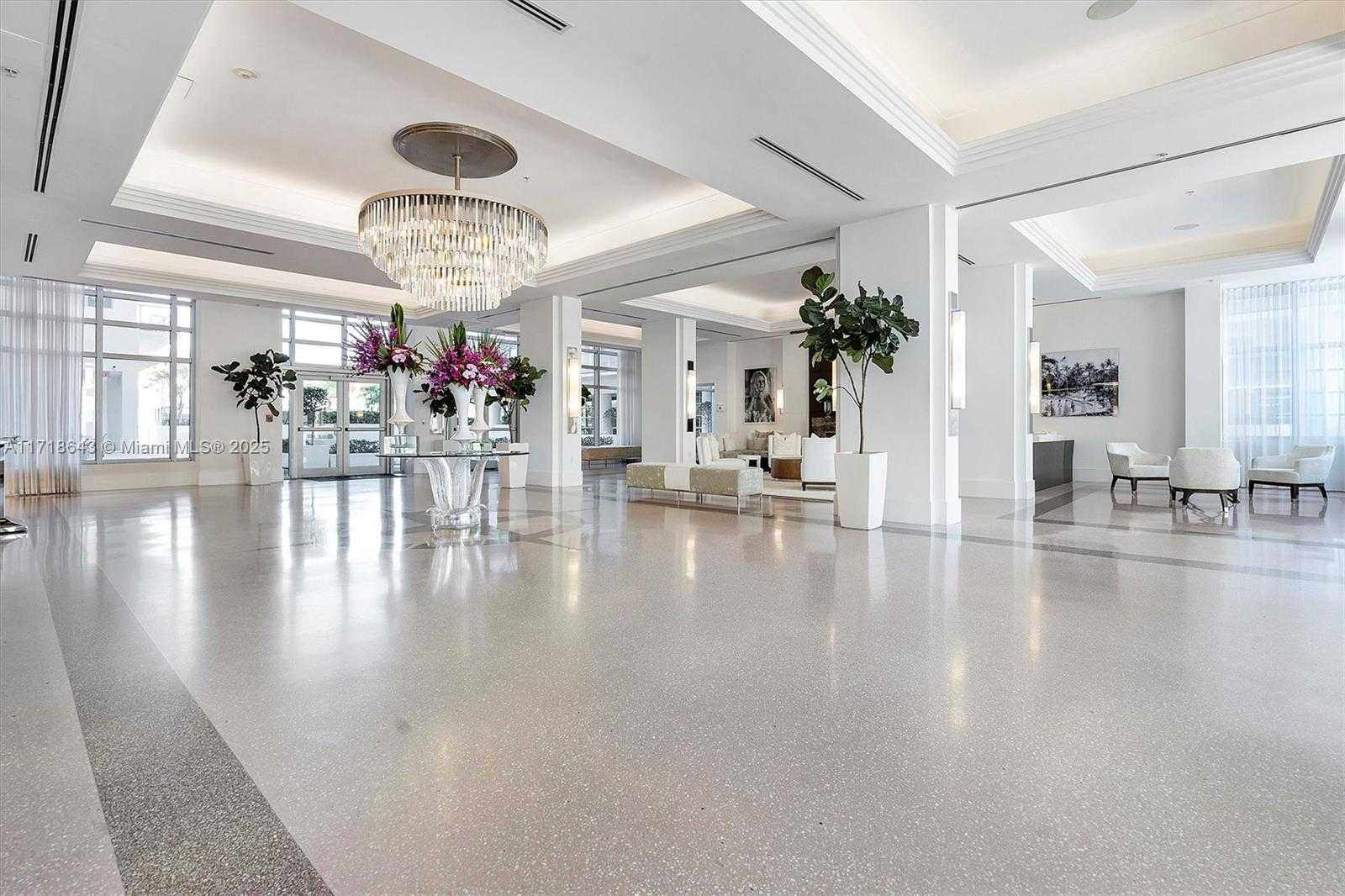 Small Image of 3737 COLLINS AVE #S-804, Miami Beach Number 35