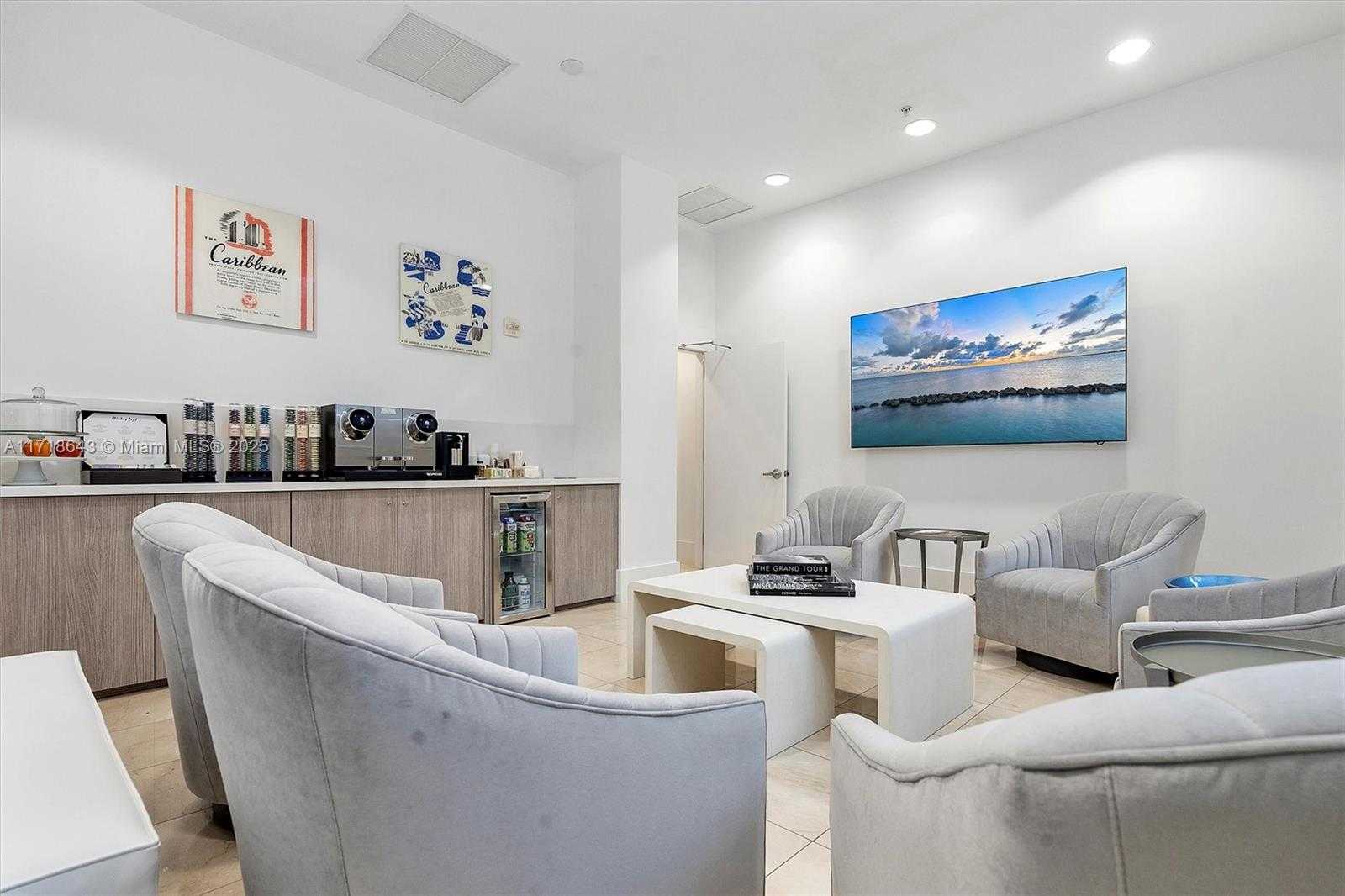 Small Image of 3737 COLLINS AVE #S-804, Miami Beach Number 37