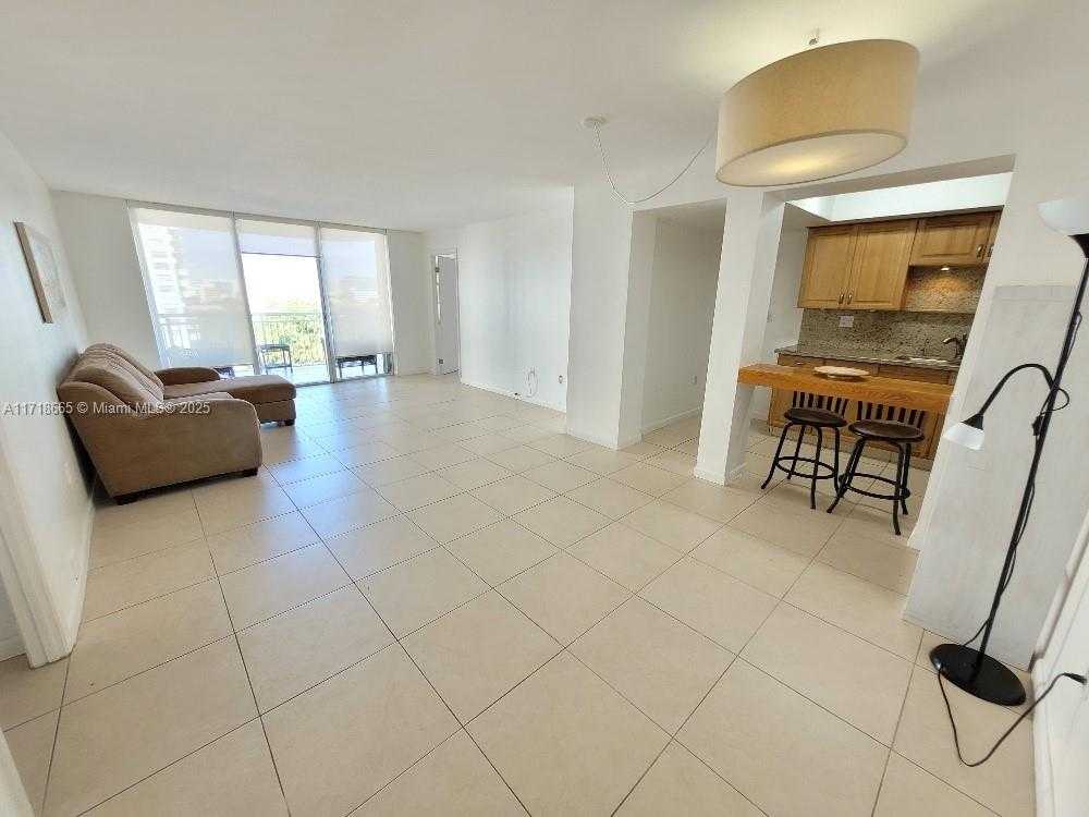 Small Image of 18081 BISCAYNE BLVD #802, Aventura Number 40