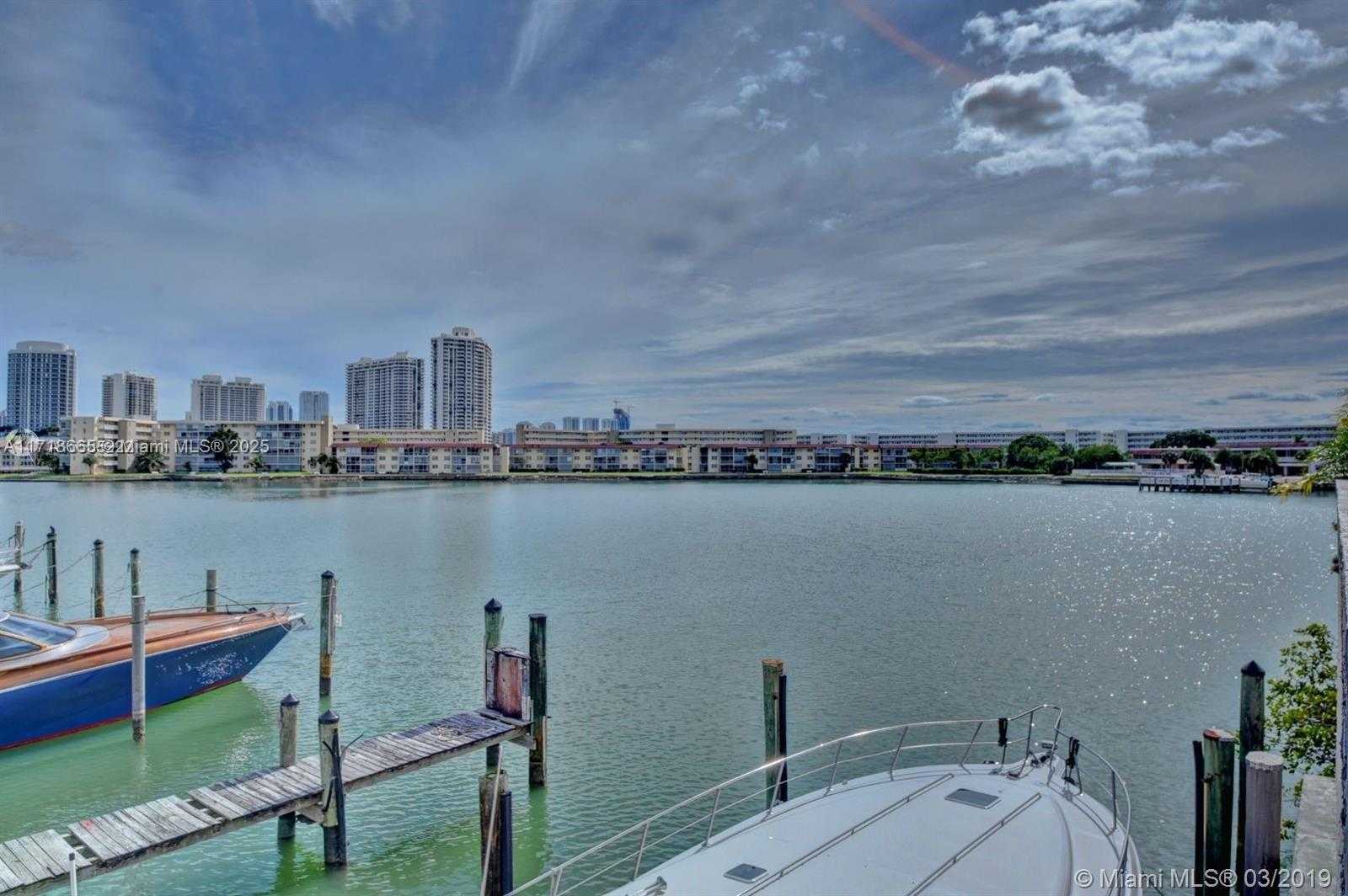 Small Image of 18081 BISCAYNE BLVD #802, Aventura Number 5