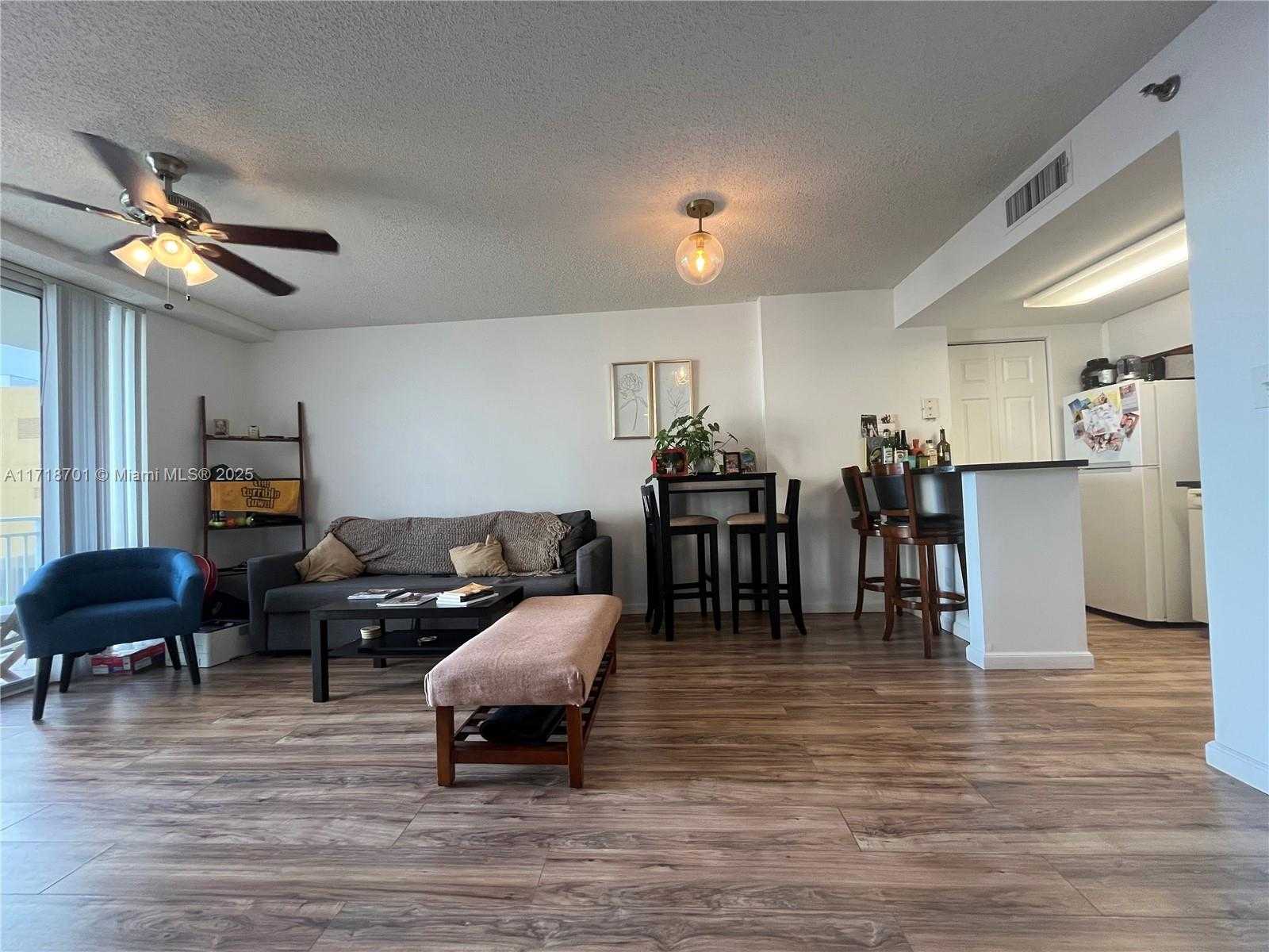 Small Image of 770 CLAUGHTON ISLAND DR #606, Miami Number 5