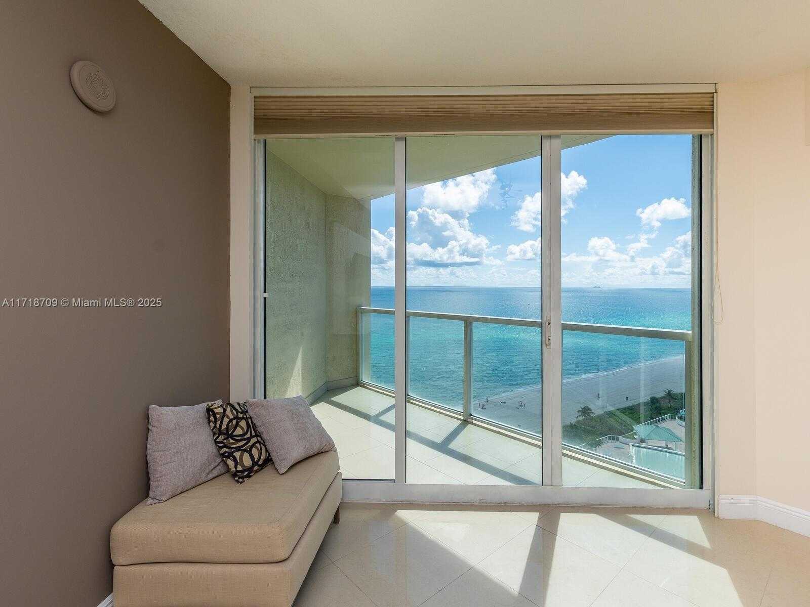 Small Image of 16699 COLLINS AVE #1709, Sunny Isles Beach Number 21