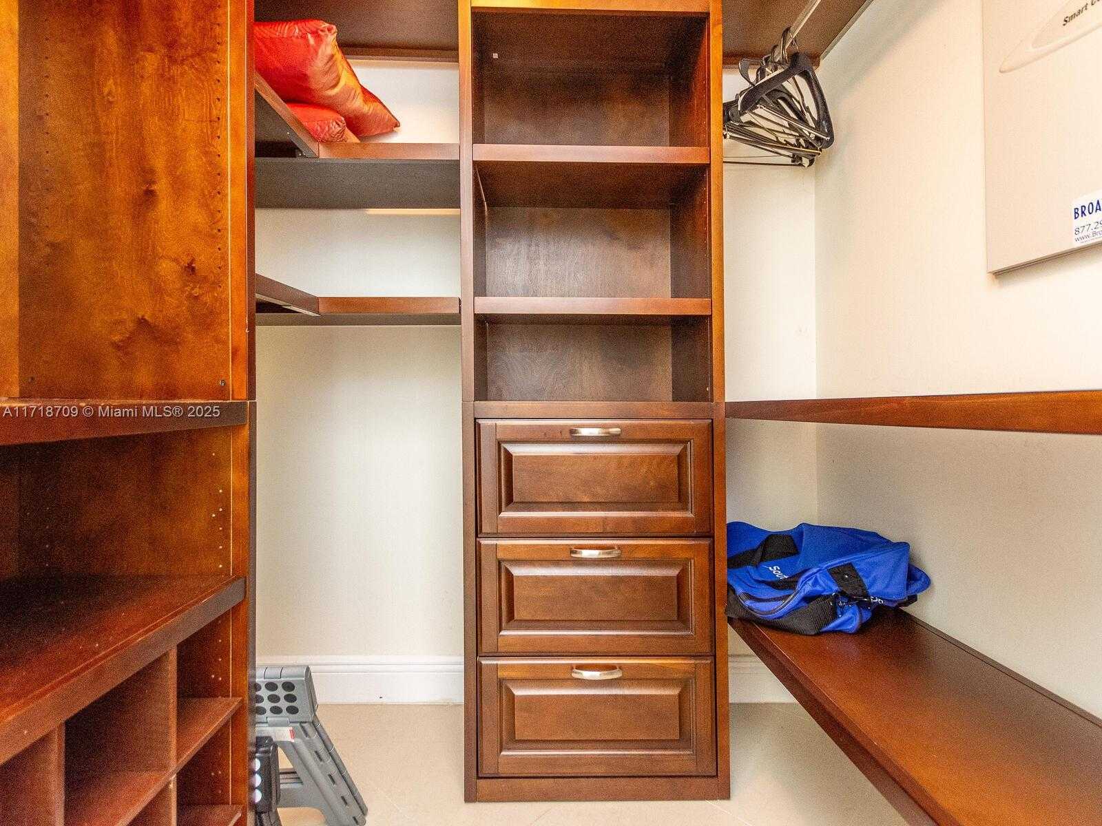 Small Image of 16699 COLLINS AVE #1709, Sunny Isles Beach Number 29