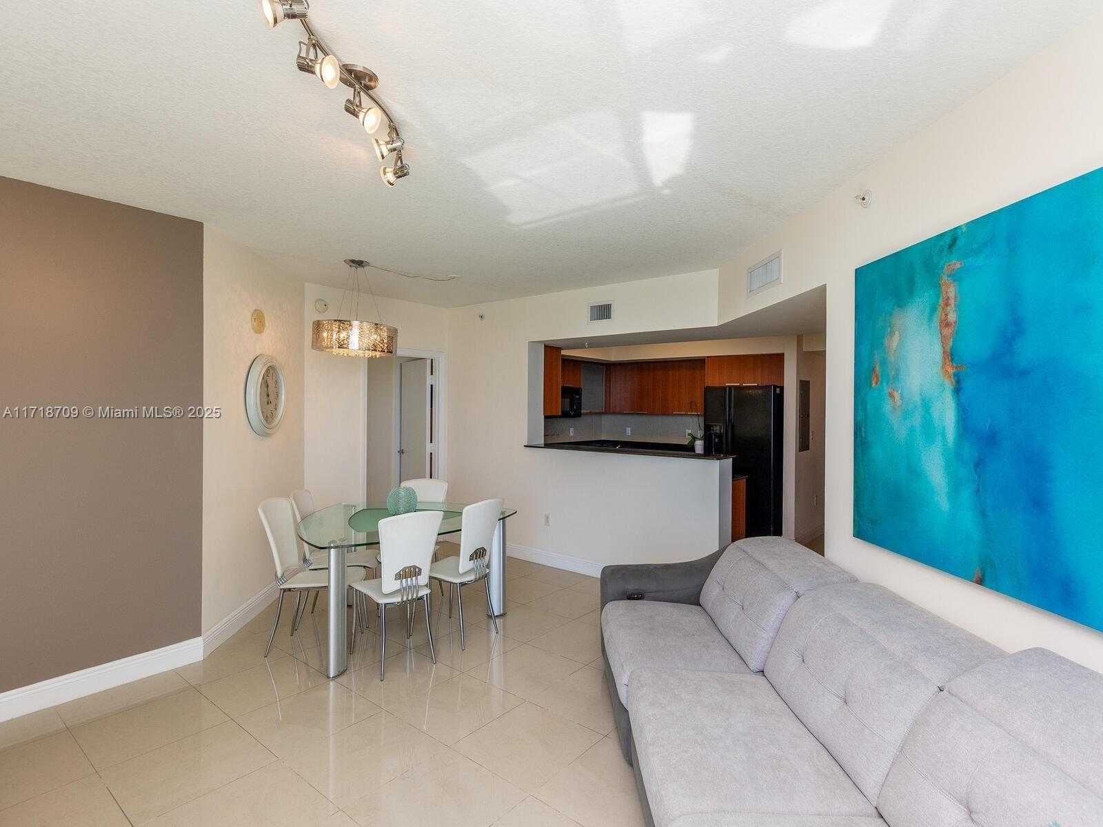 Small Image of 16699 COLLINS AVE #1709, Sunny Isles Beach Number 4