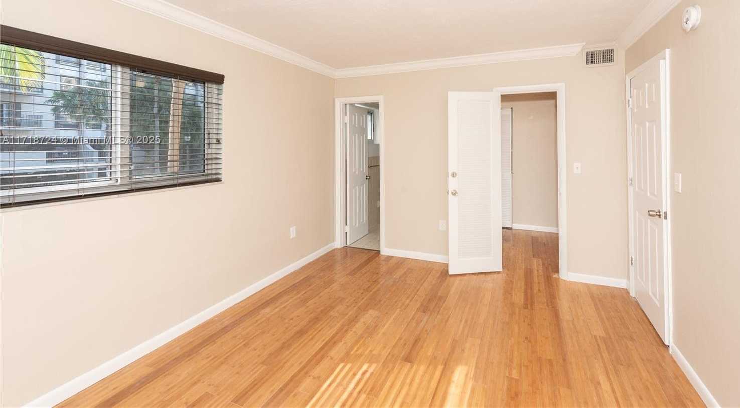 Small Image of 201 GALEN DR #201, Key Biscayne Number 11